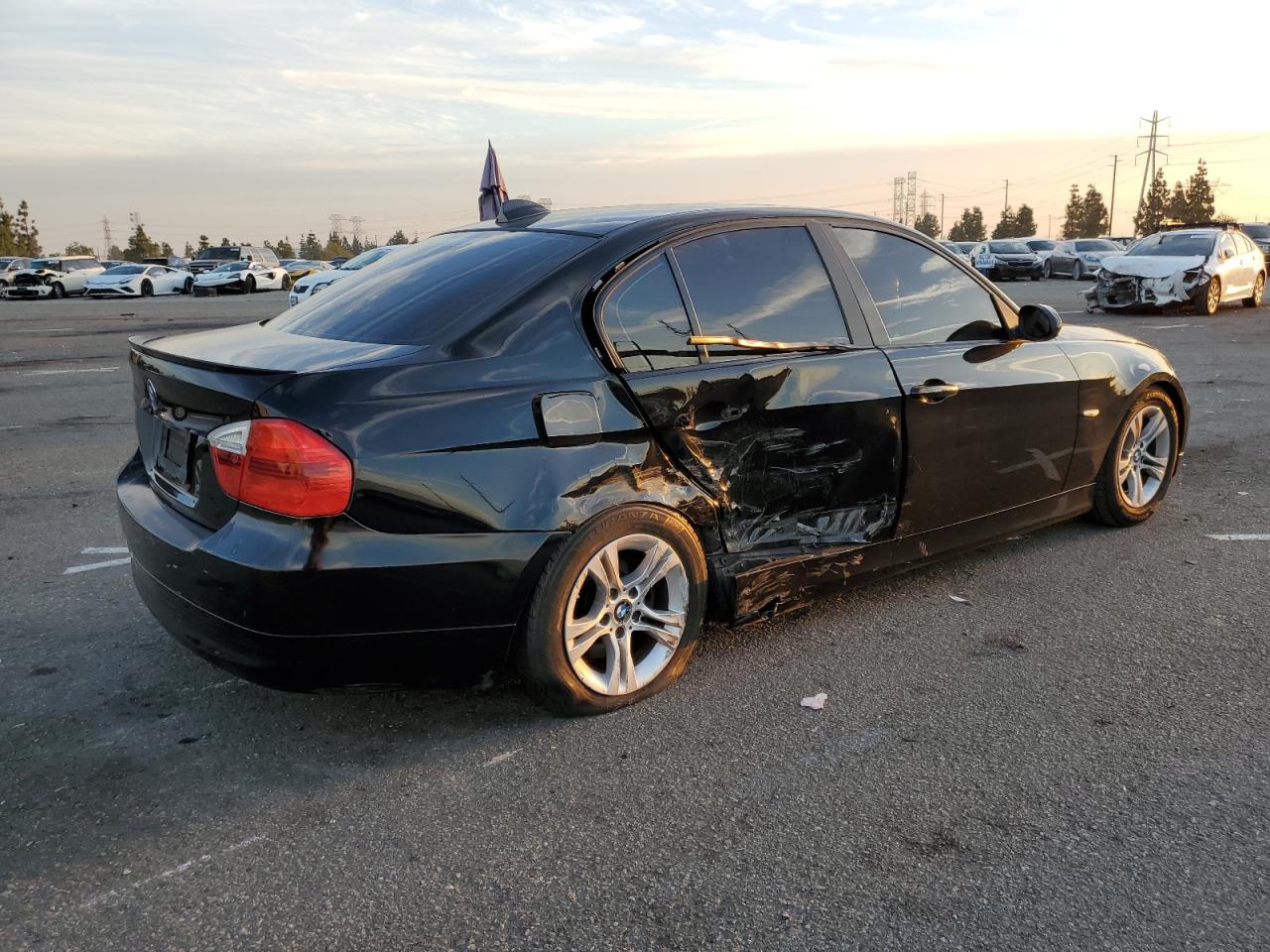 Photo 2 VIN: WBAVC57568NK77811 - BMW 3ER 