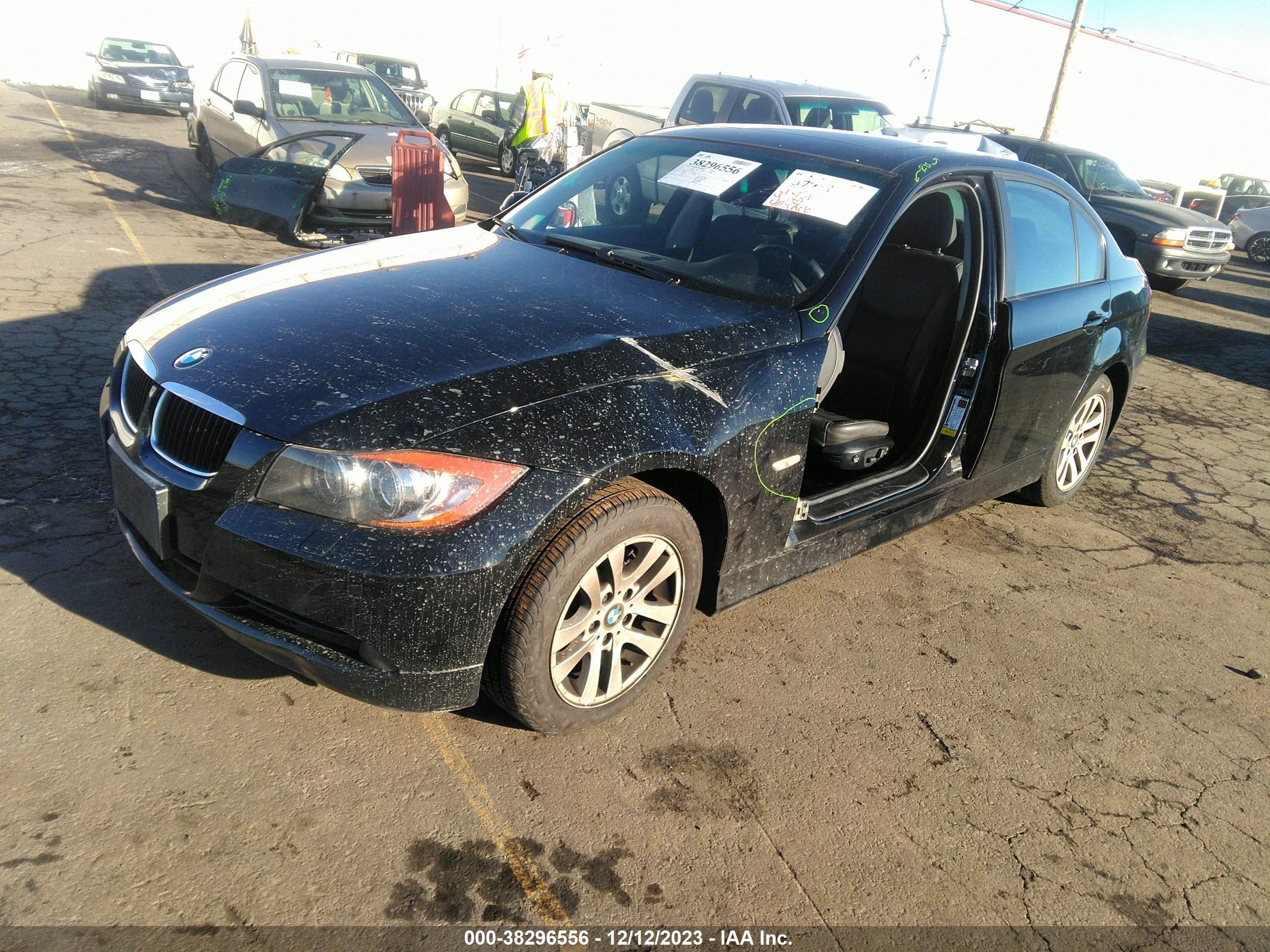 Photo 1 VIN: WBAVC73507KP30922 - BMW 3ER 