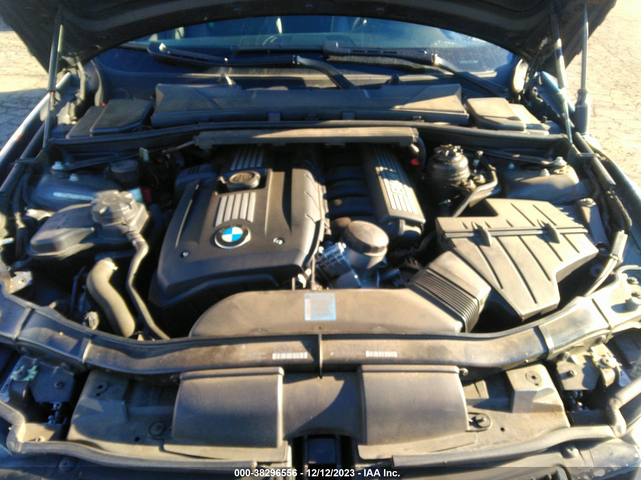 Photo 9 VIN: WBAVC73507KP30922 - BMW 3ER 