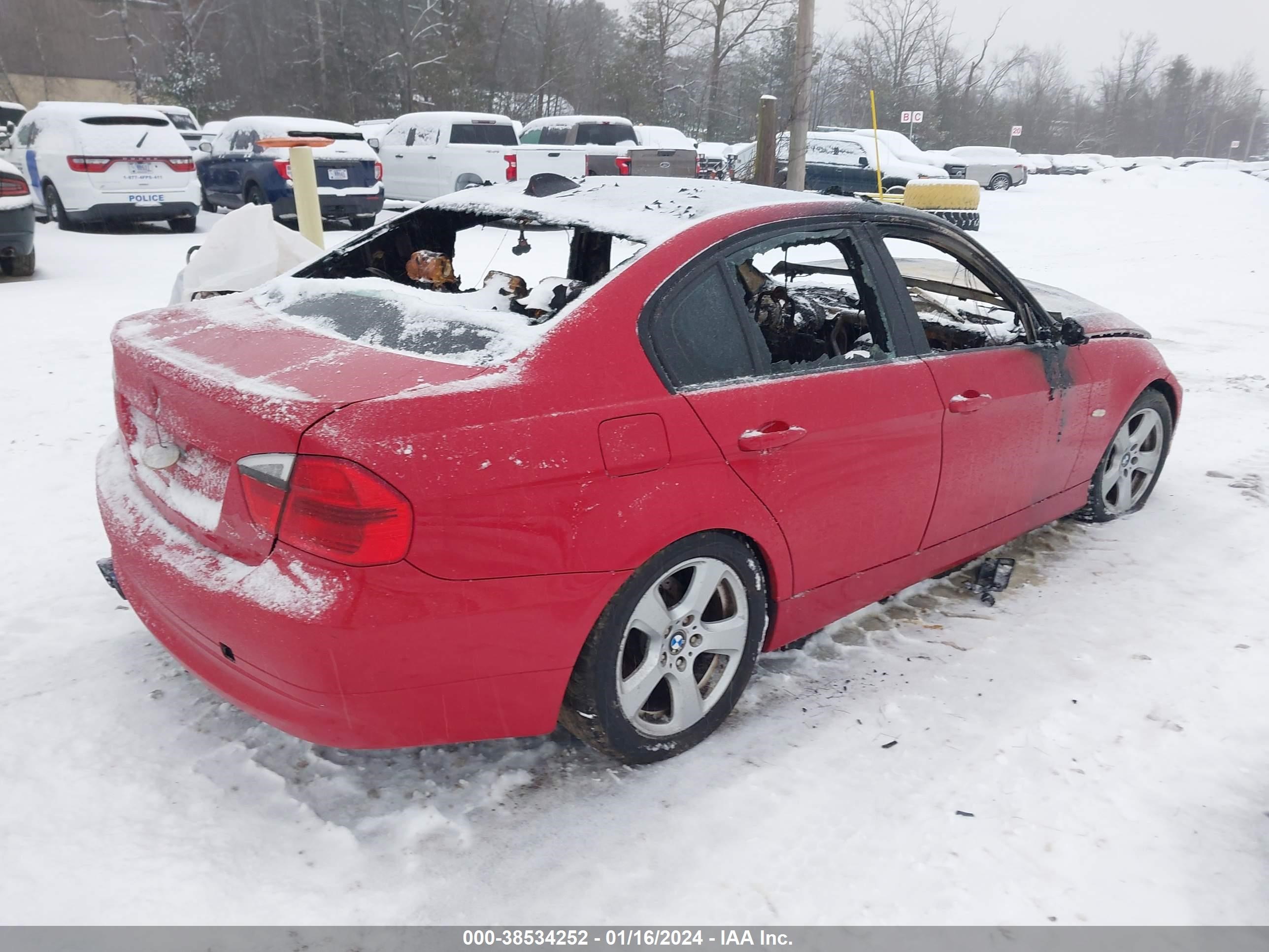 Photo 3 VIN: WBAVC73527KP31814 - BMW 3ER 