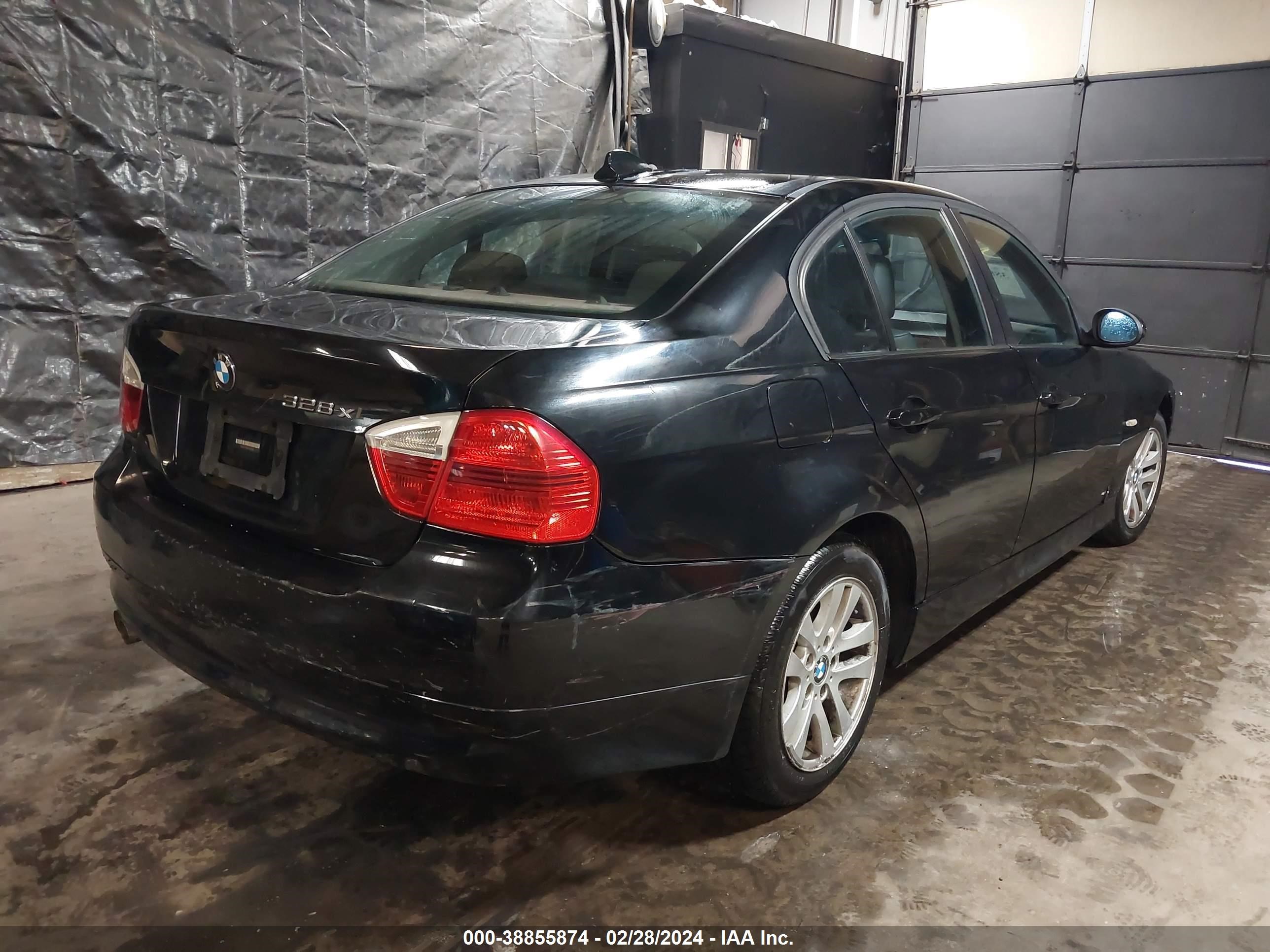 Photo 3 VIN: WBAVC73527KP35538 - BMW 3ER 