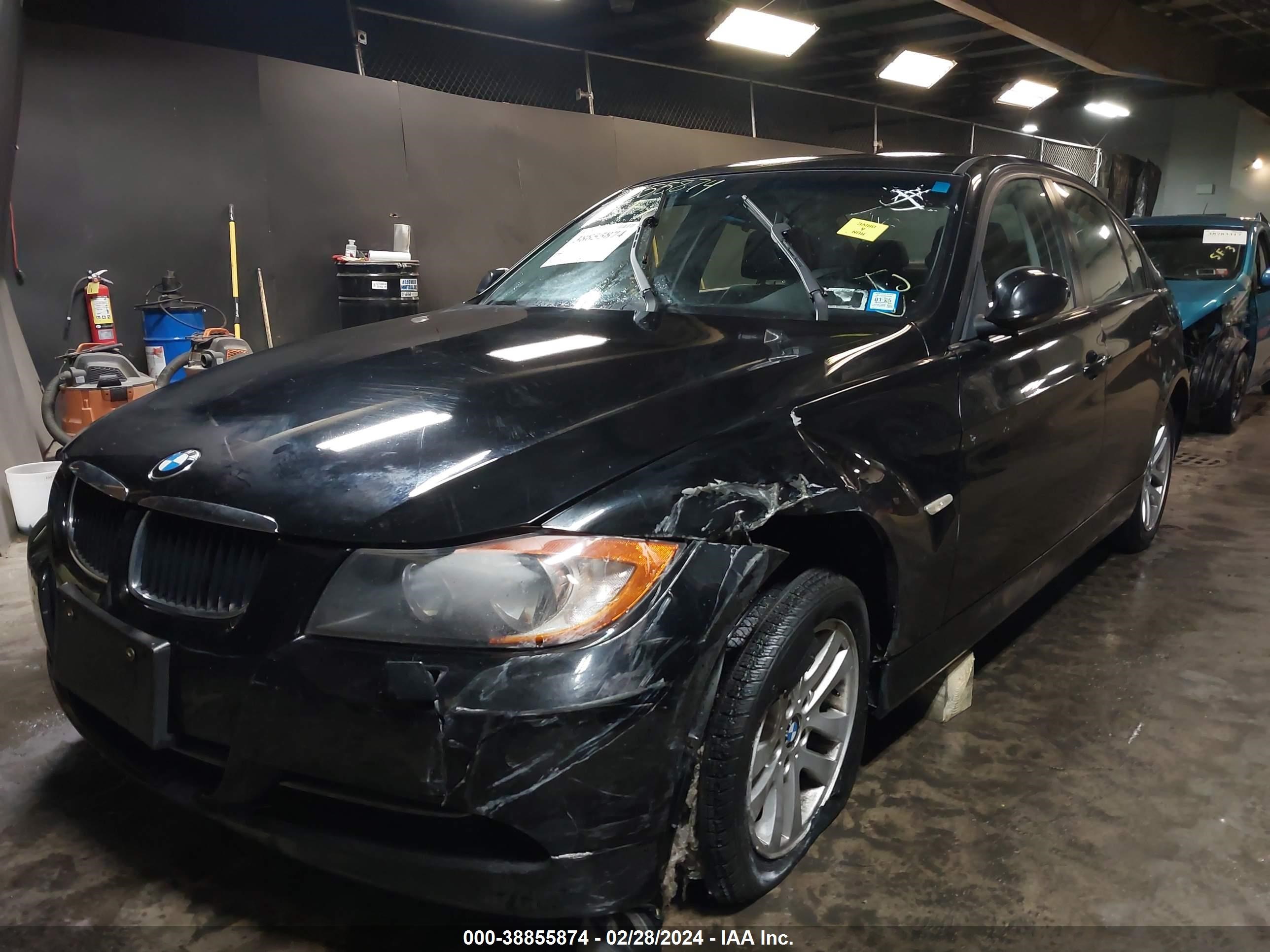 Photo 5 VIN: WBAVC73527KP35538 - BMW 3ER 