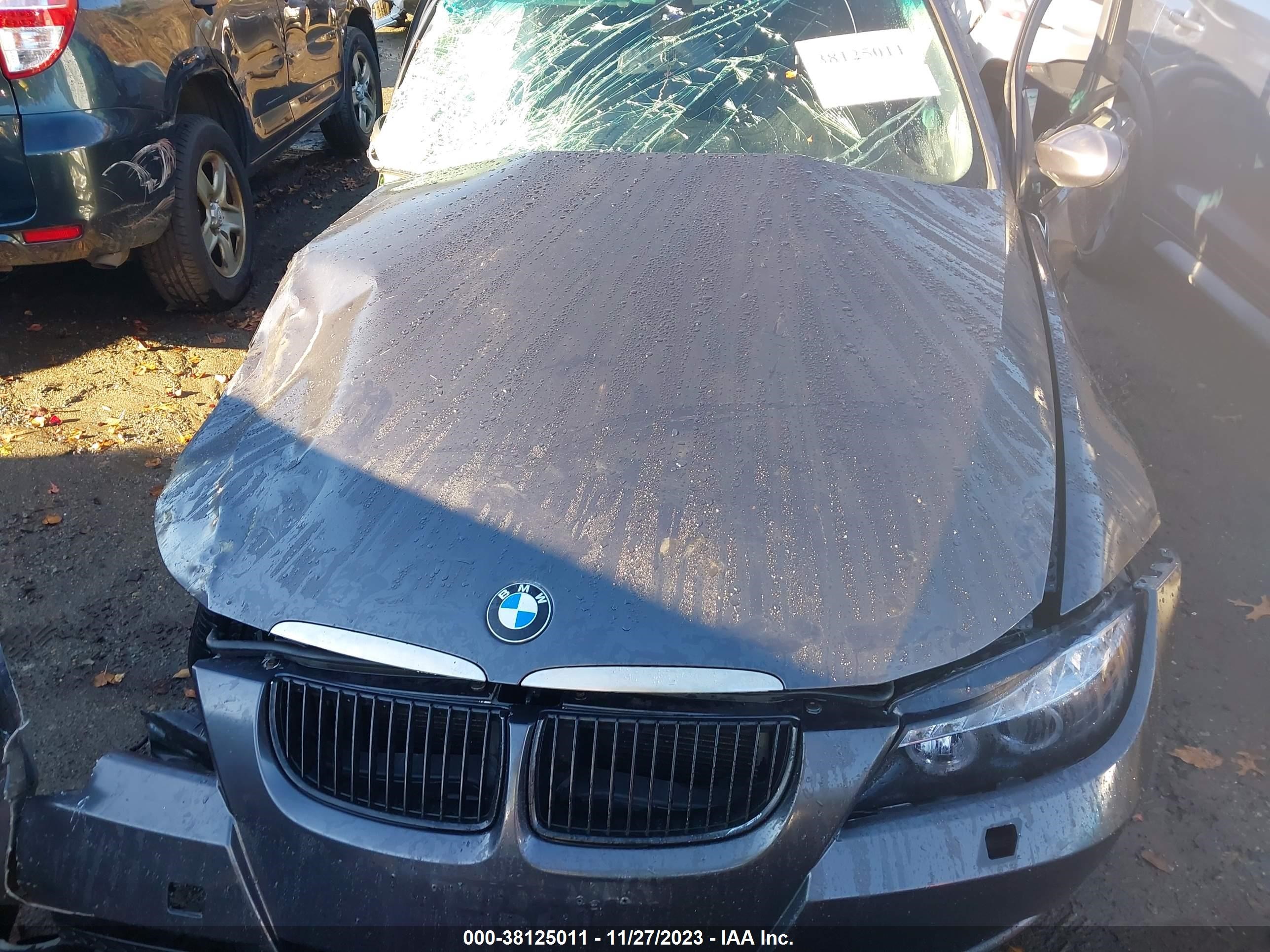 Photo 9 VIN: WBAVC73537KP34155 - BMW 3ER 