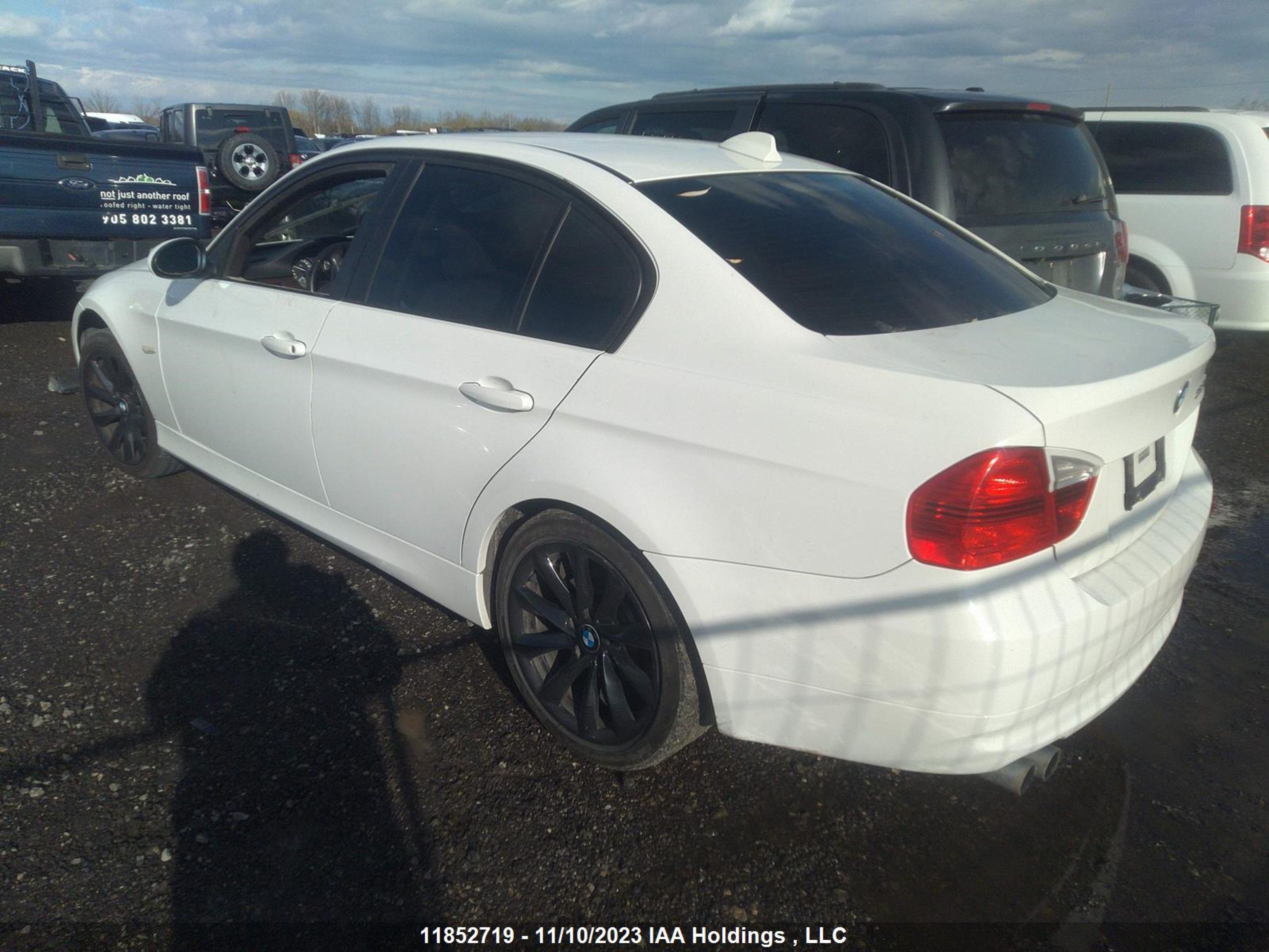 Photo 2 VIN: WBAVC73538KP38501 - BMW 3ER 