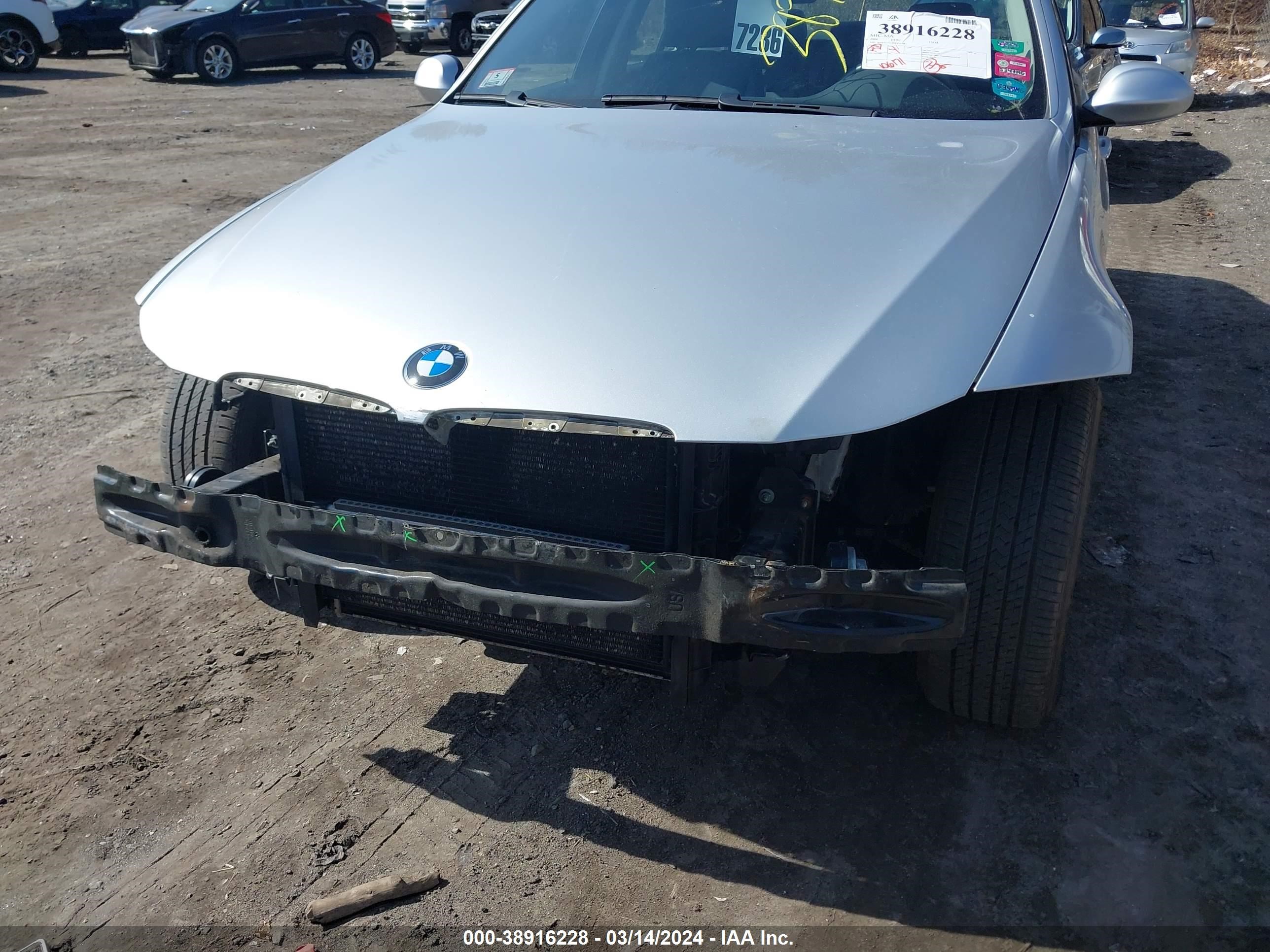 Photo 5 VIN: WBAVC73558KX92298 - BMW 3ER 