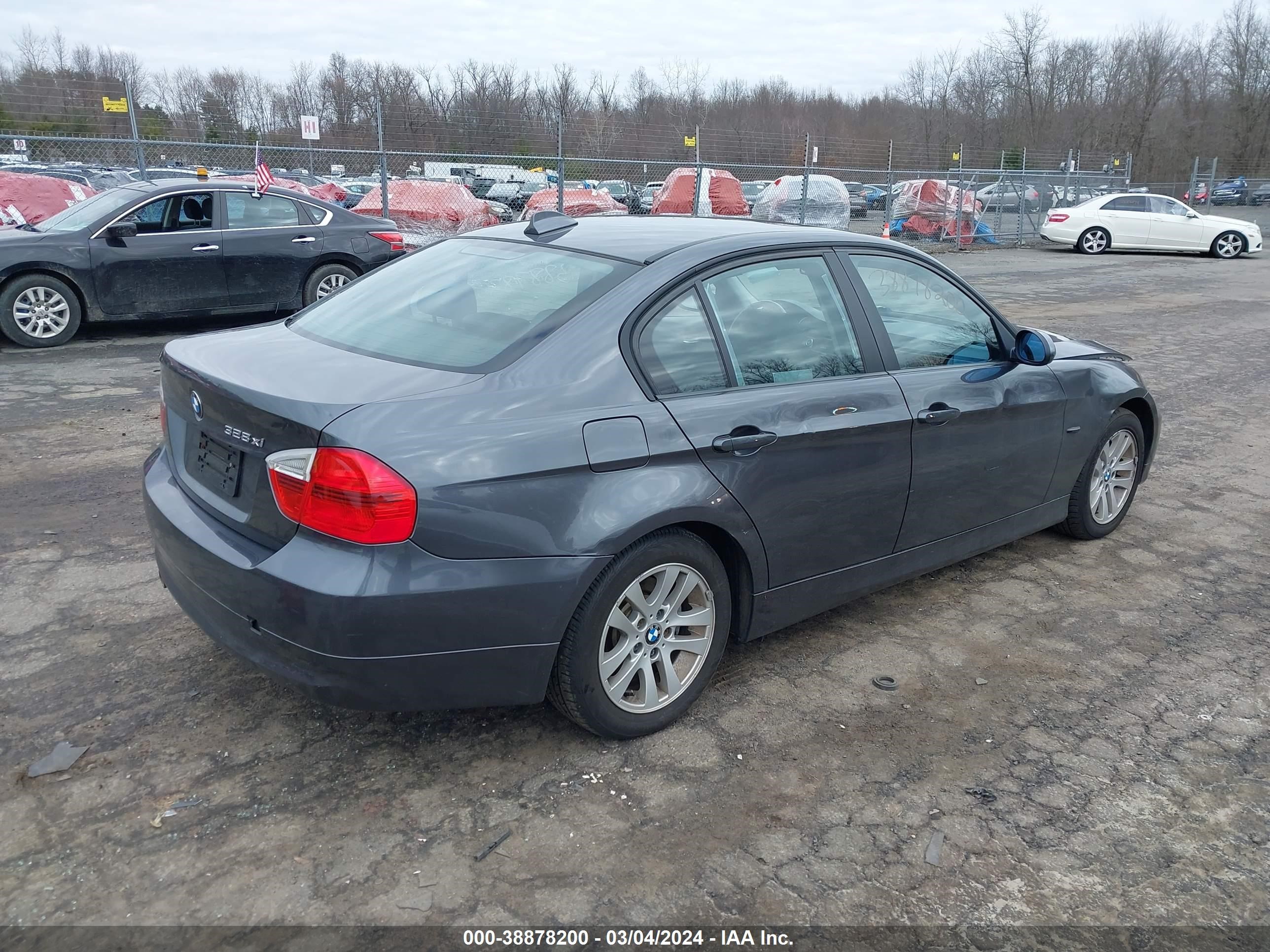 Photo 3 VIN: WBAVC73567KP31623 - BMW 3ER 