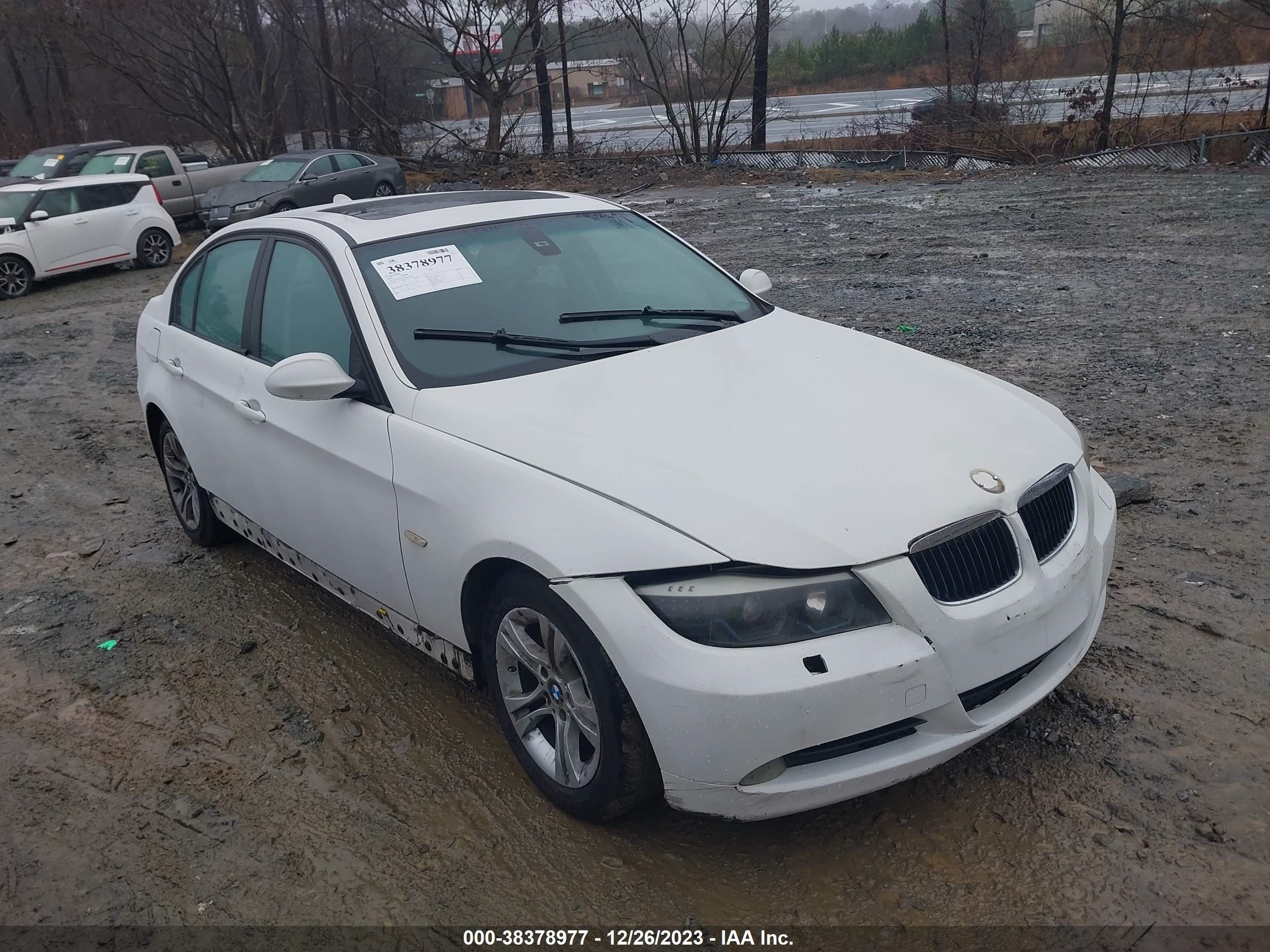 Photo 0 VIN: WBAVC73568KP38167 - BMW 3ER 