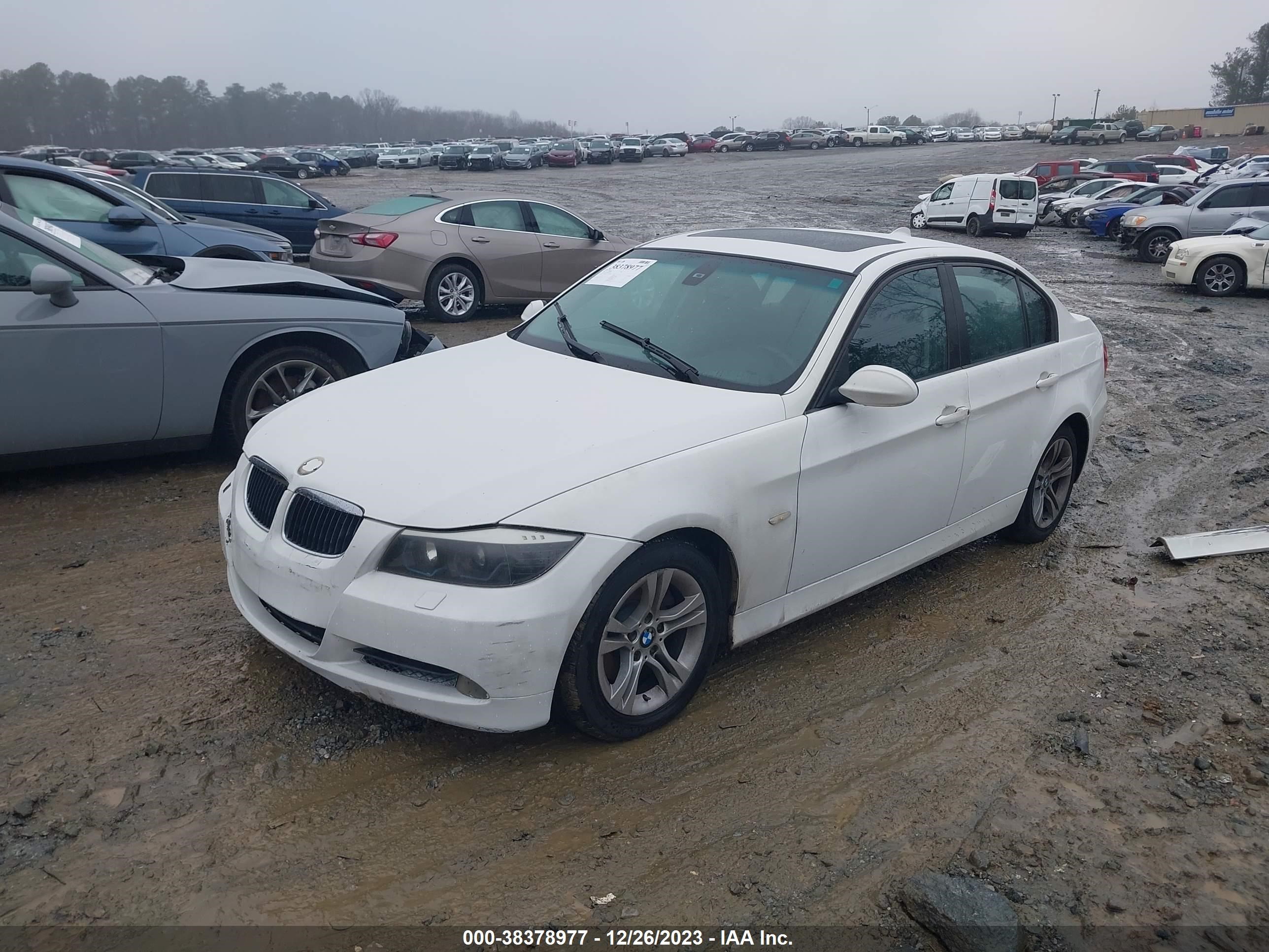 Photo 1 VIN: WBAVC73568KP38167 - BMW 3ER 