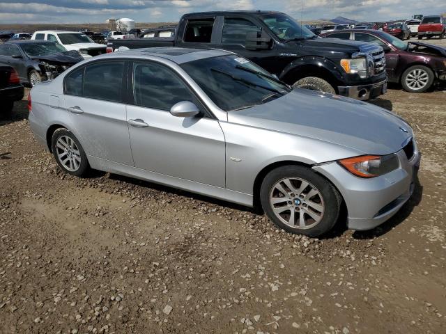 Photo 3 VIN: WBAVC73587KP30215 - BMW 3 SERIES 