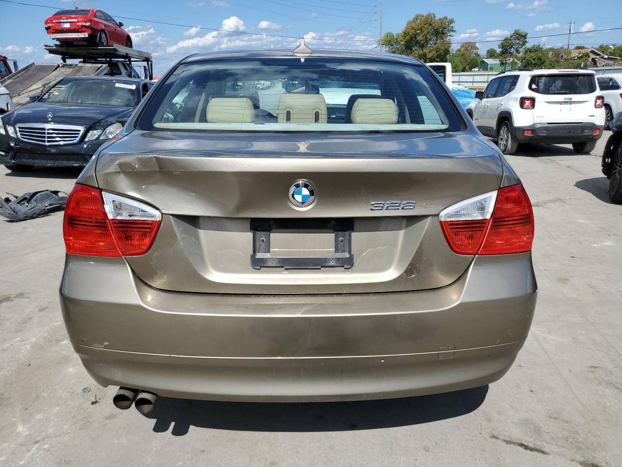 Photo 5 VIN: WBAVC735X7KP32502 - BMW 3ER 