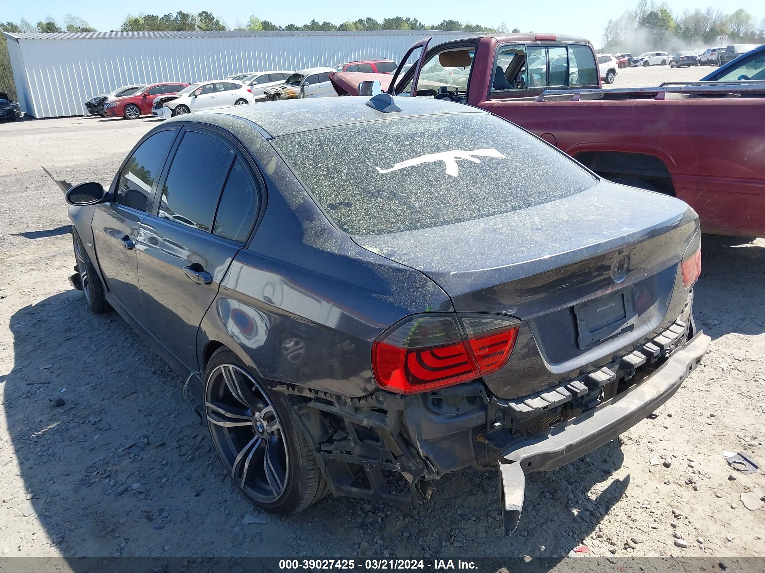 Photo 2 VIN: WBAVC735X8KP38771 - BMW 3ER 