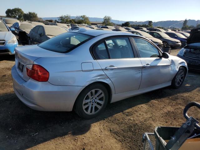 Photo 2 VIN: WBAVC93517KZ71755 - BMW 328 XI 