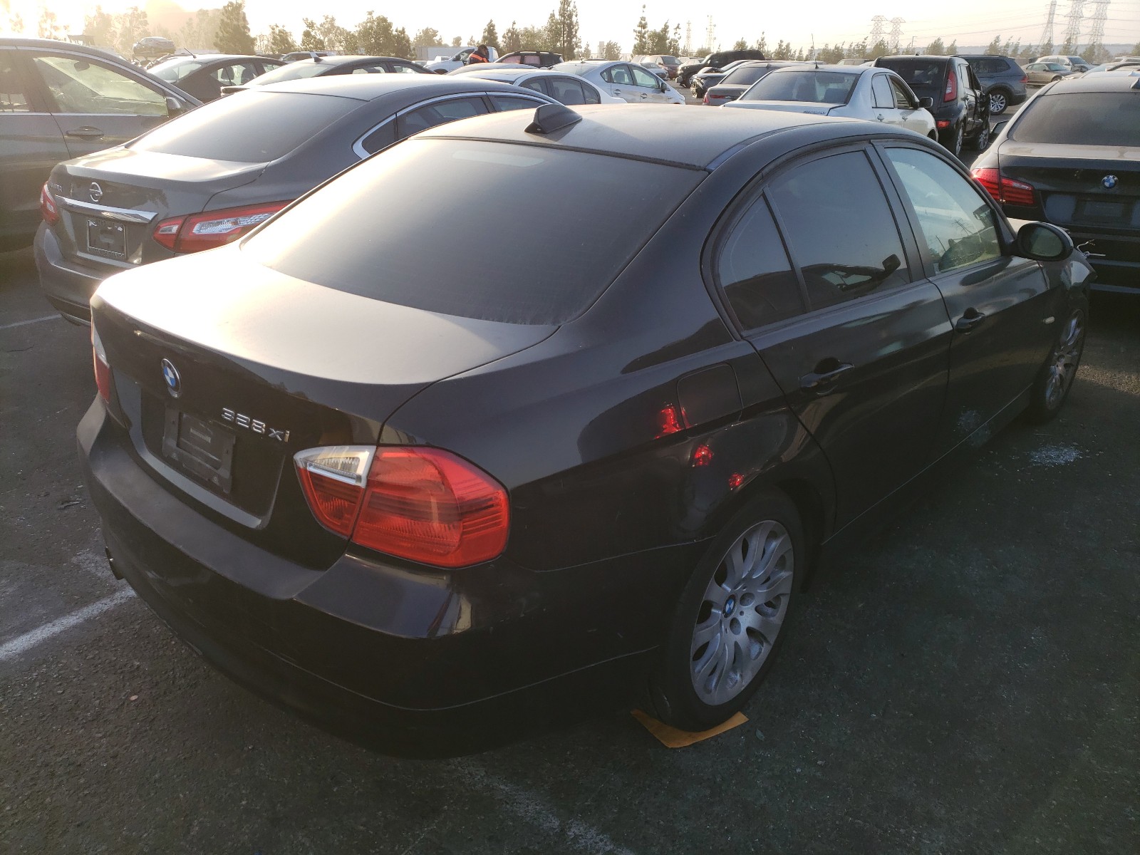 Photo 3 VIN: WBAVC93537KX57740 - BMW 328 XI 