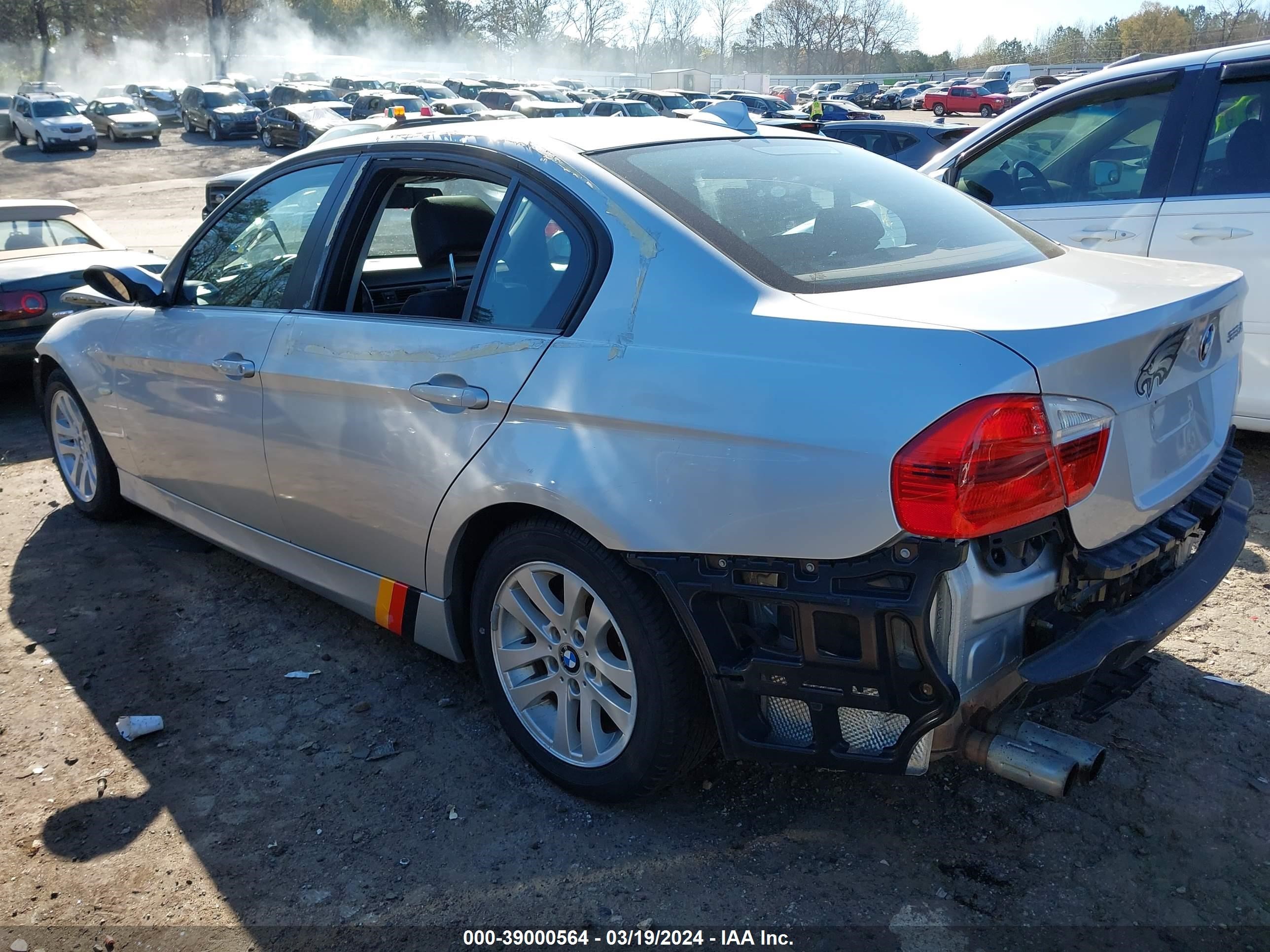 Photo 2 VIN: WBAVC93547K030395 - BMW 3ER 