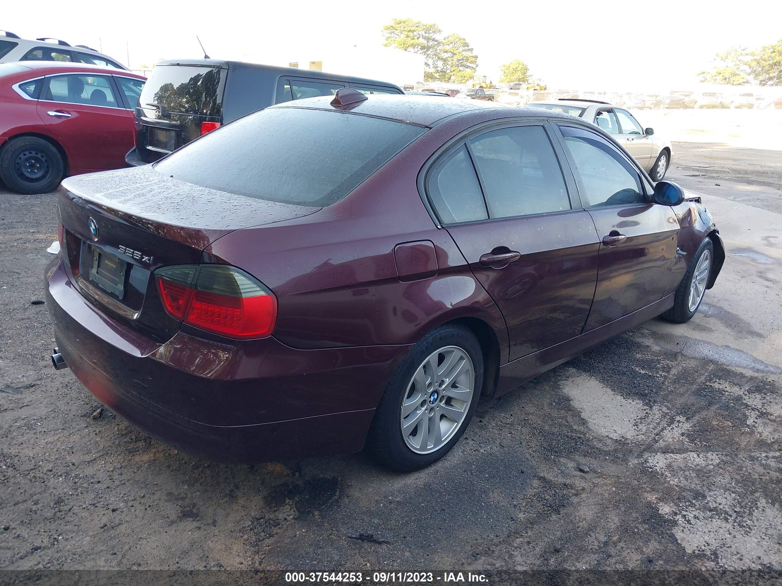 Photo 3 VIN: WBAVC93547K035421 - BMW 3ER 