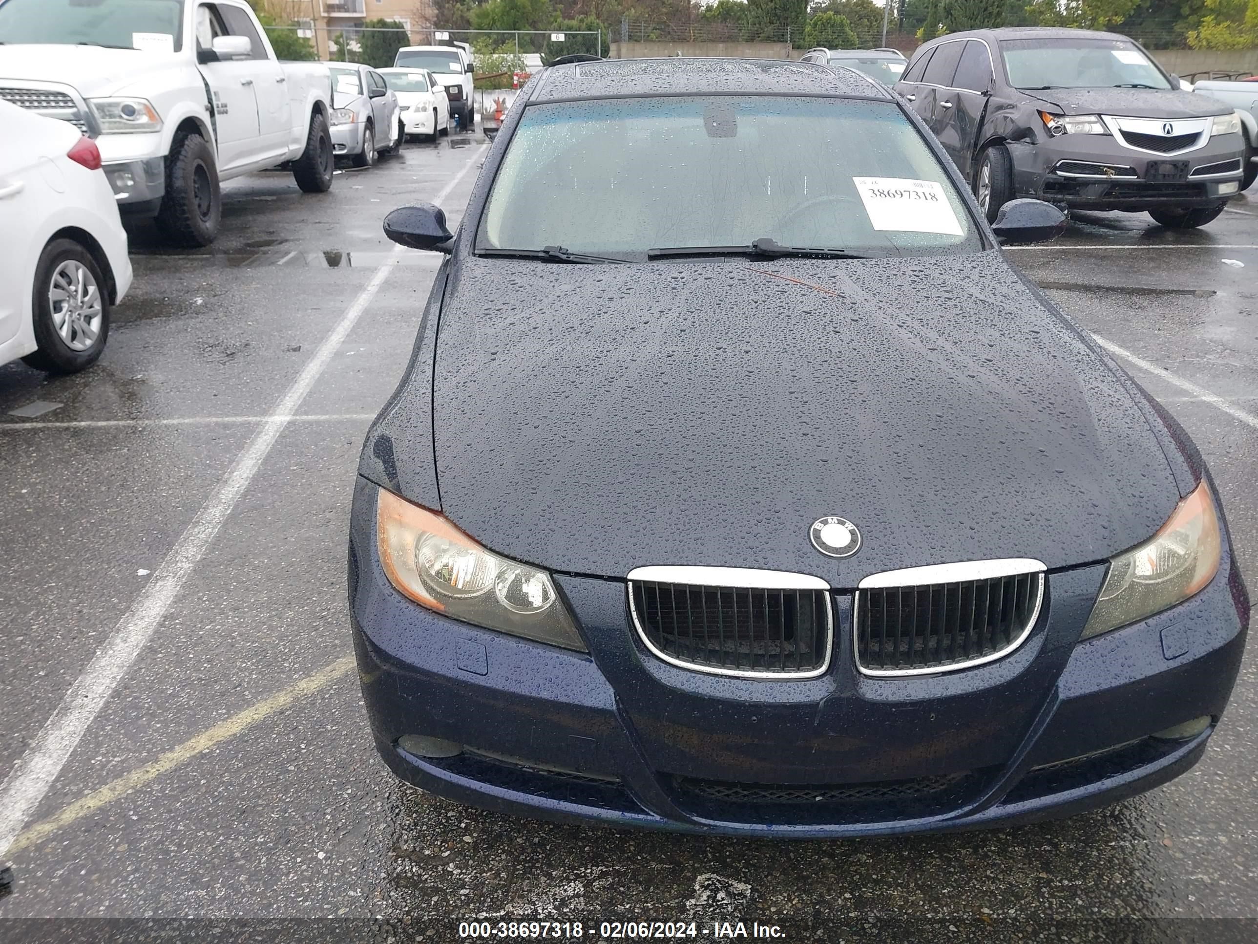 Photo 11 VIN: WBAVC93547KX56399 - BMW 3ER 