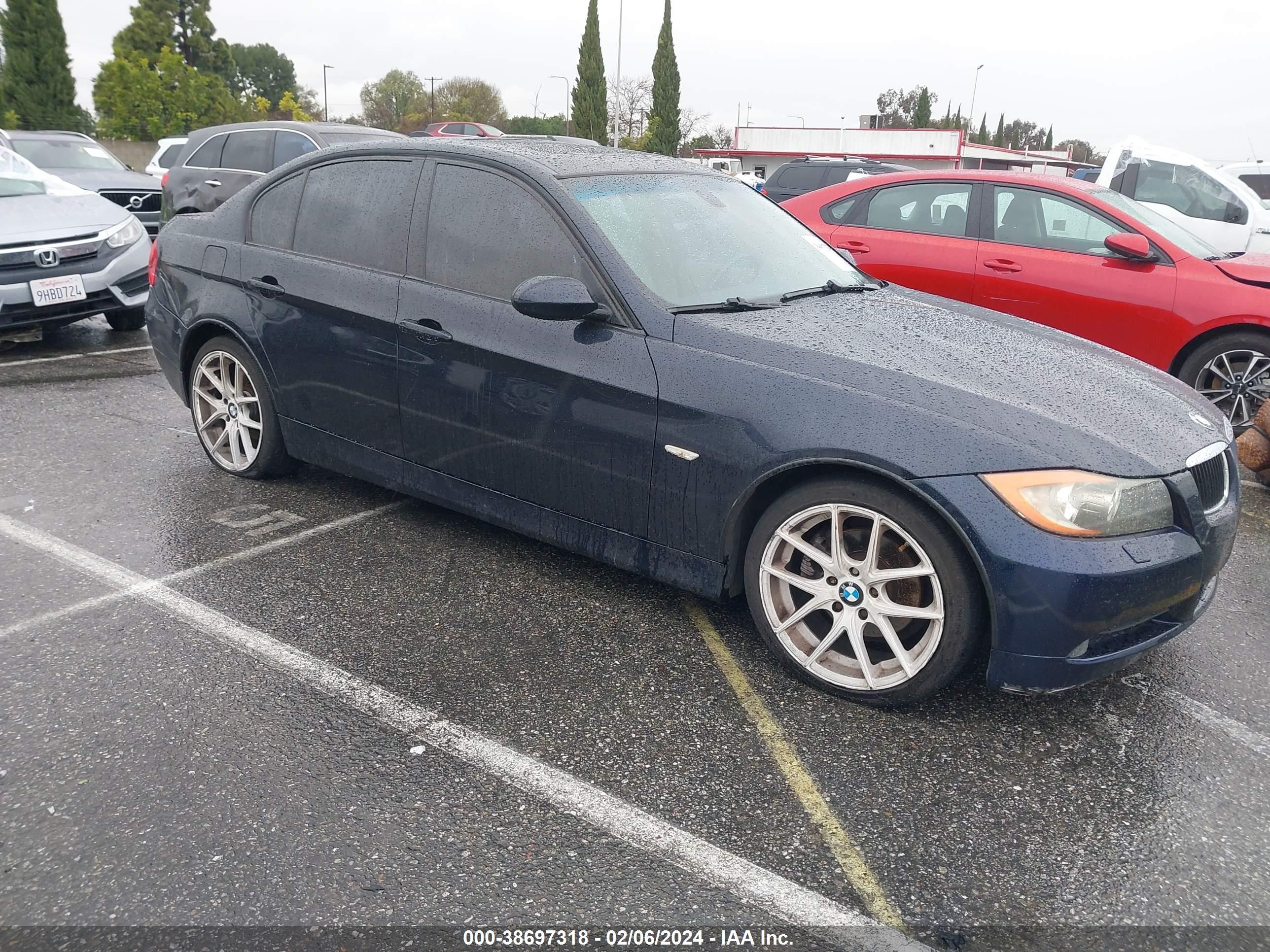 Photo 12 VIN: WBAVC93547KX56399 - BMW 3ER 