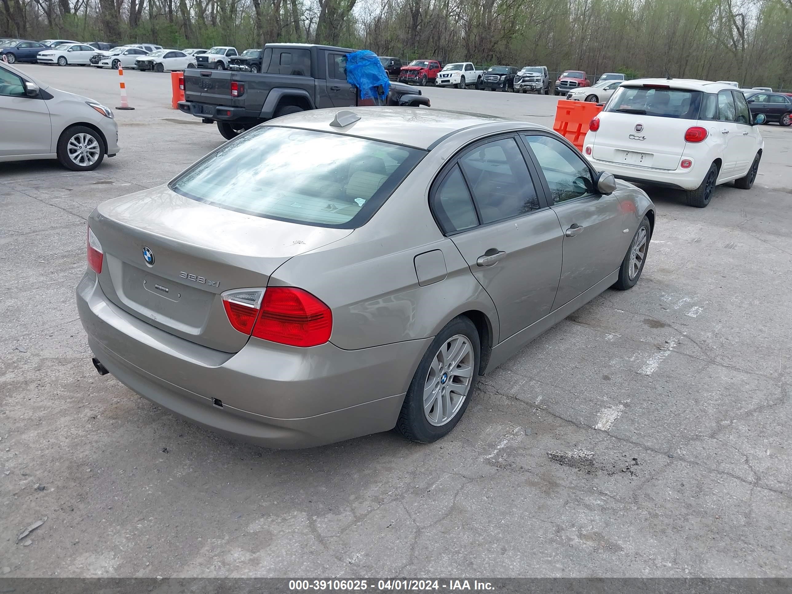 Photo 3 VIN: WBAVC93557K031068 - BMW 3ER 