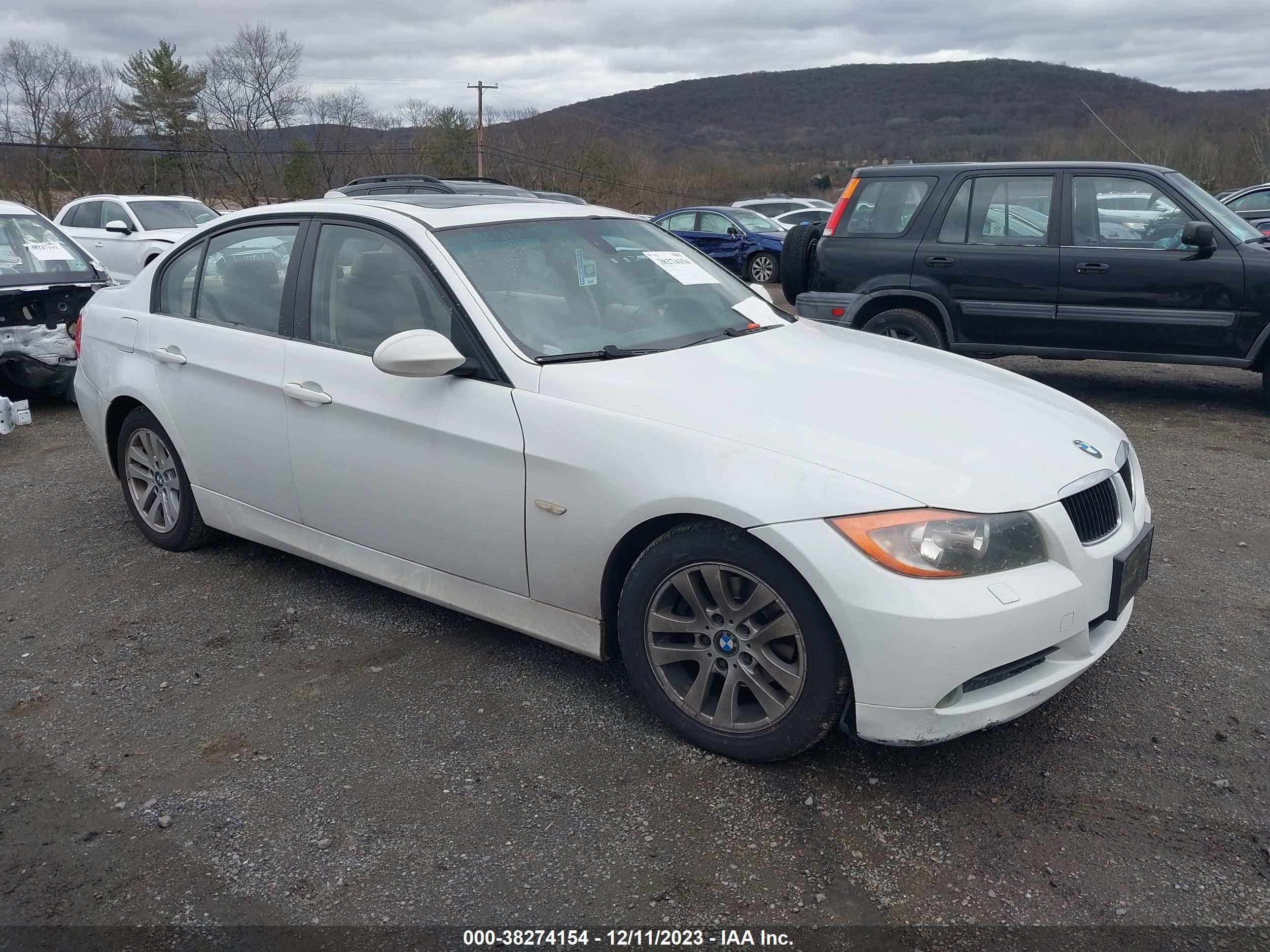 Photo 0 VIN: WBAVC93557K031328 - BMW 3ER 