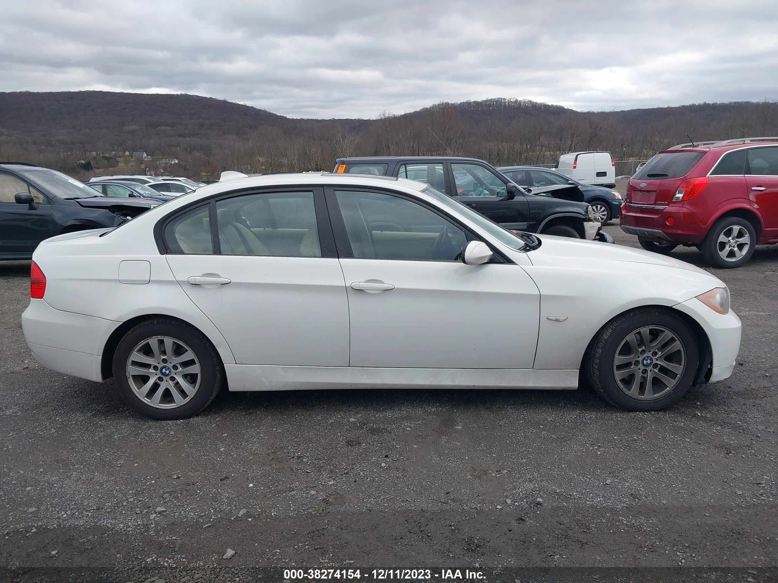 Photo 12 VIN: WBAVC93557K031328 - BMW 3ER 