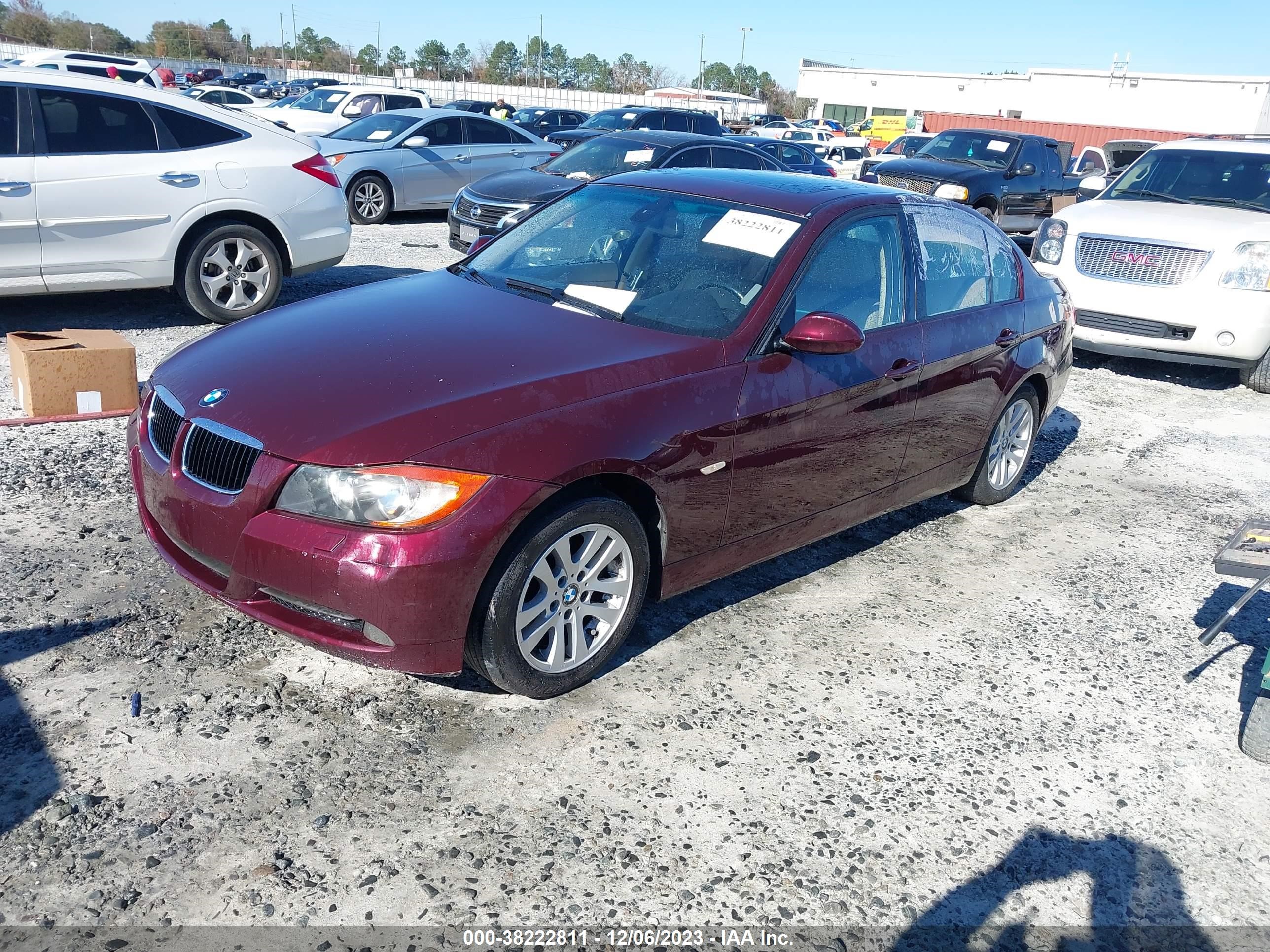 Photo 1 VIN: WBAVC93557K032480 - BMW 3ER 