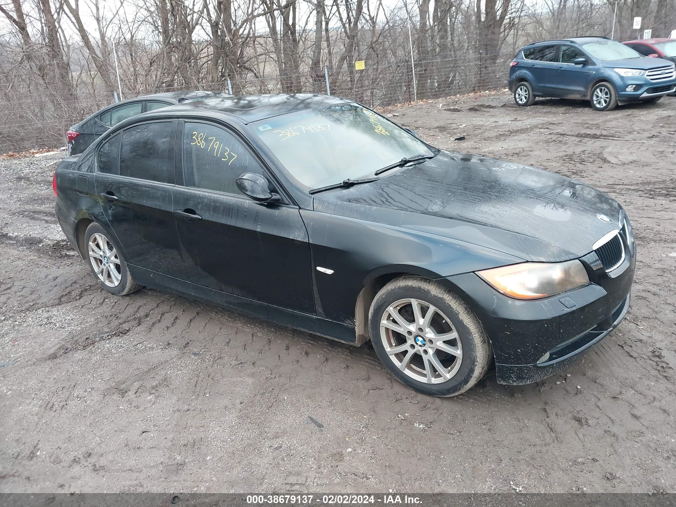 Photo 0 VIN: WBAVC93557KX54399 - BMW 3ER 