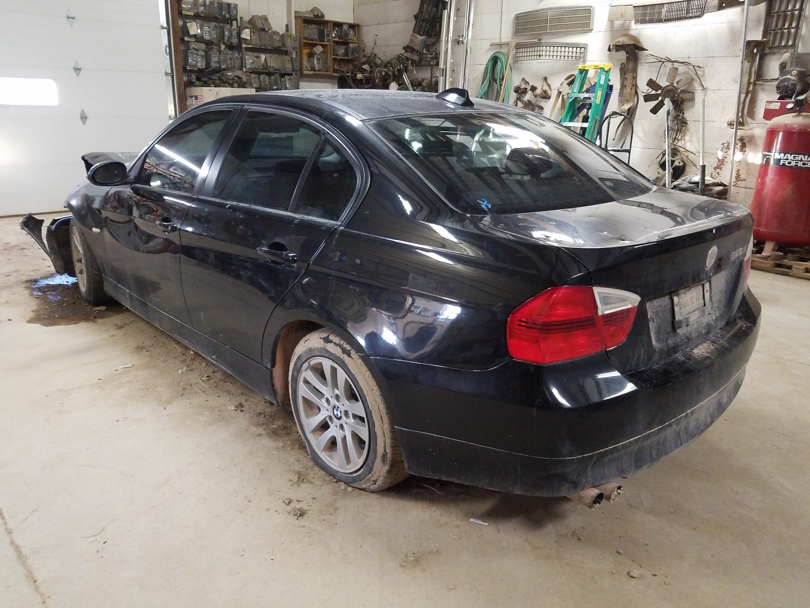 Photo 2 VIN: WBAVC93567KX54072 - BMW 328 XI 