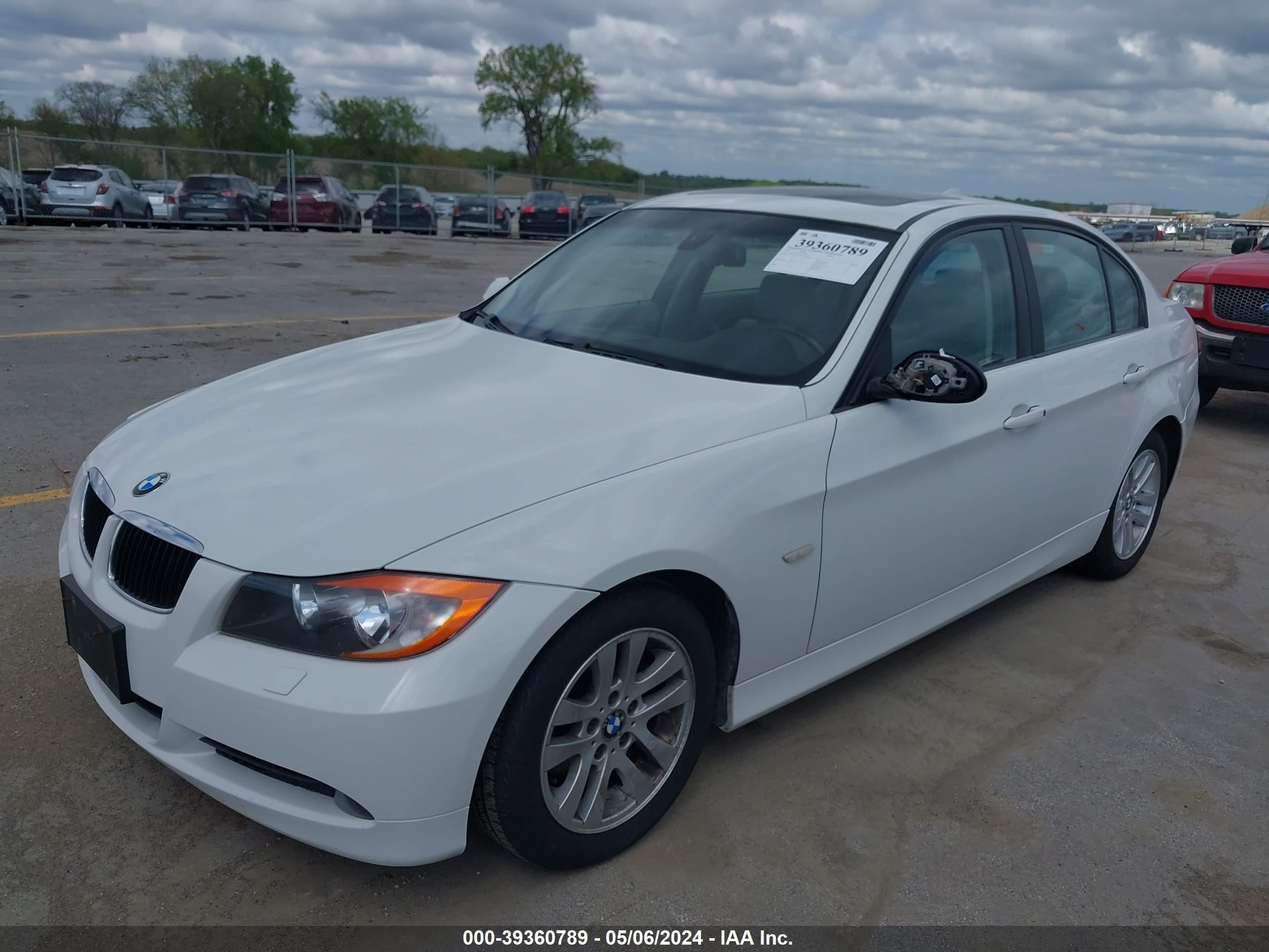 Photo 1 VIN: WBAVC93567KX59336 - BMW 3ER 