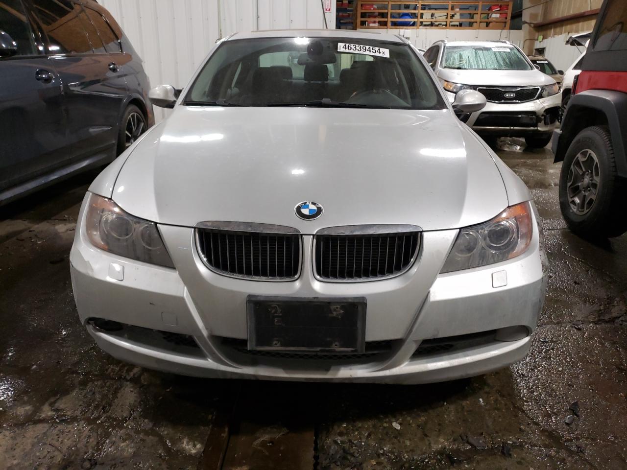 Photo 4 VIN: WBAVC93567KX59594 - BMW 3ER 