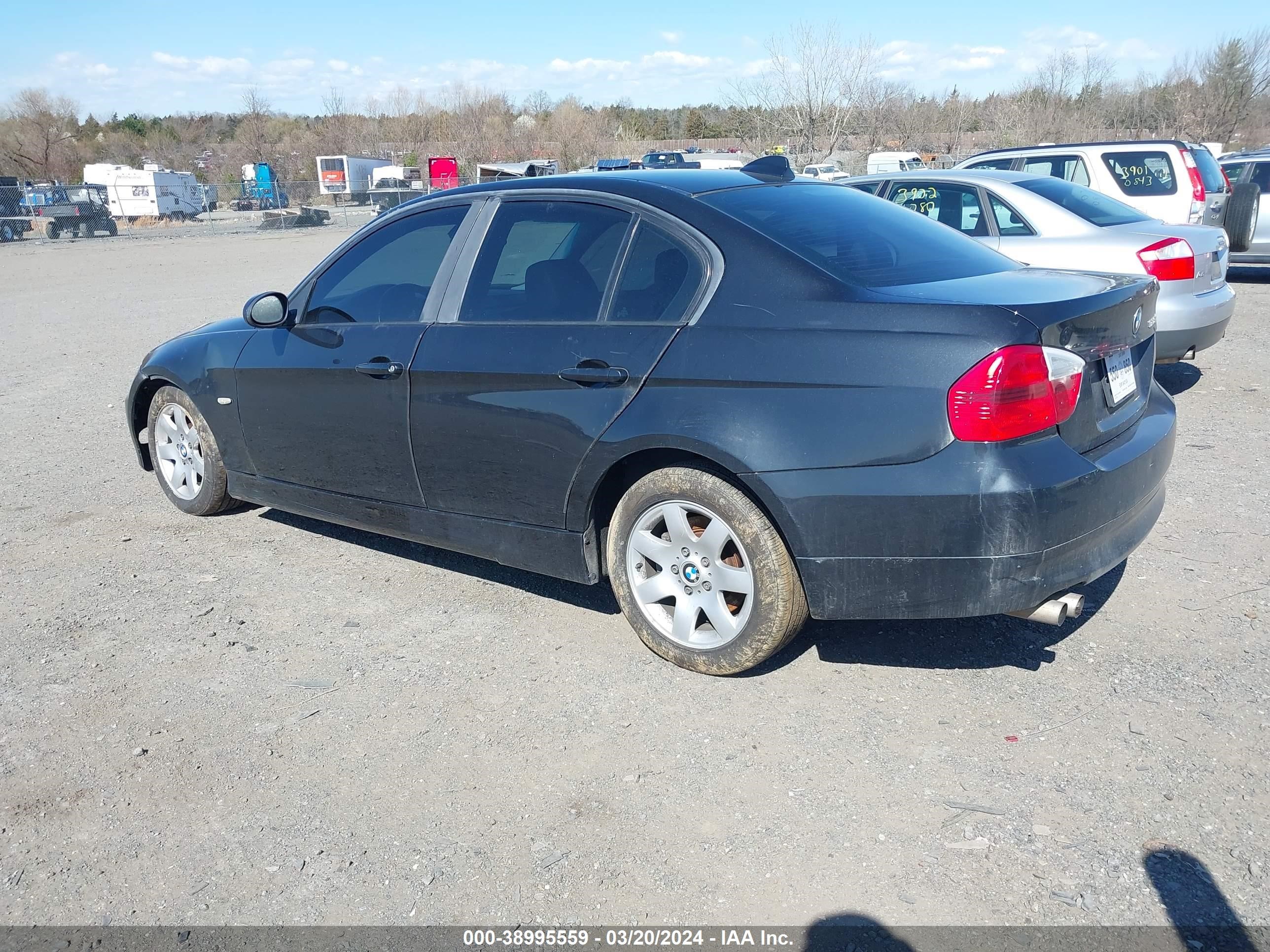 Photo 2 VIN: WBAVC93587KX60990 - BMW 3ER 