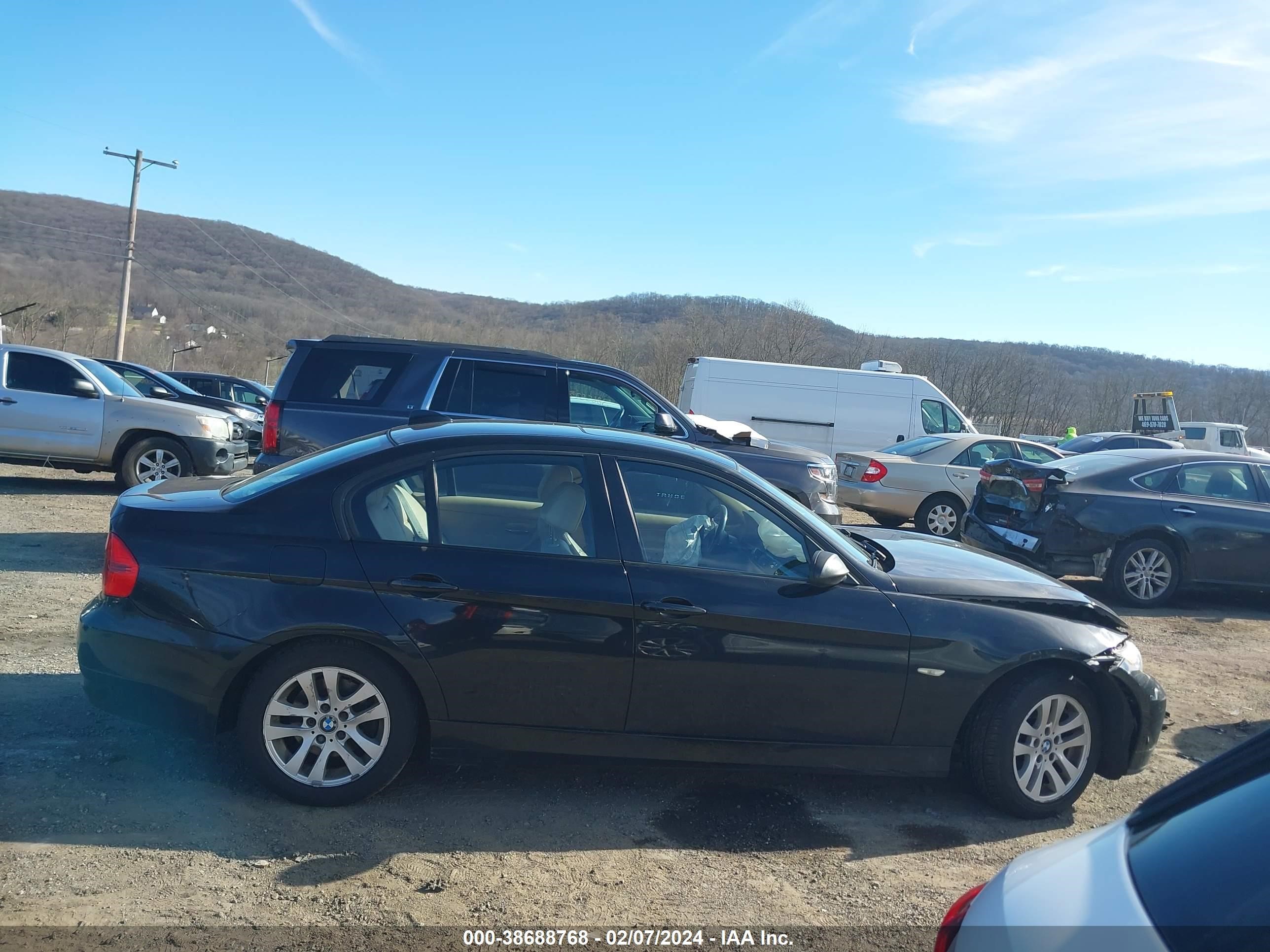 Photo 12 VIN: WBAVC93598K039725 - BMW 3ER 