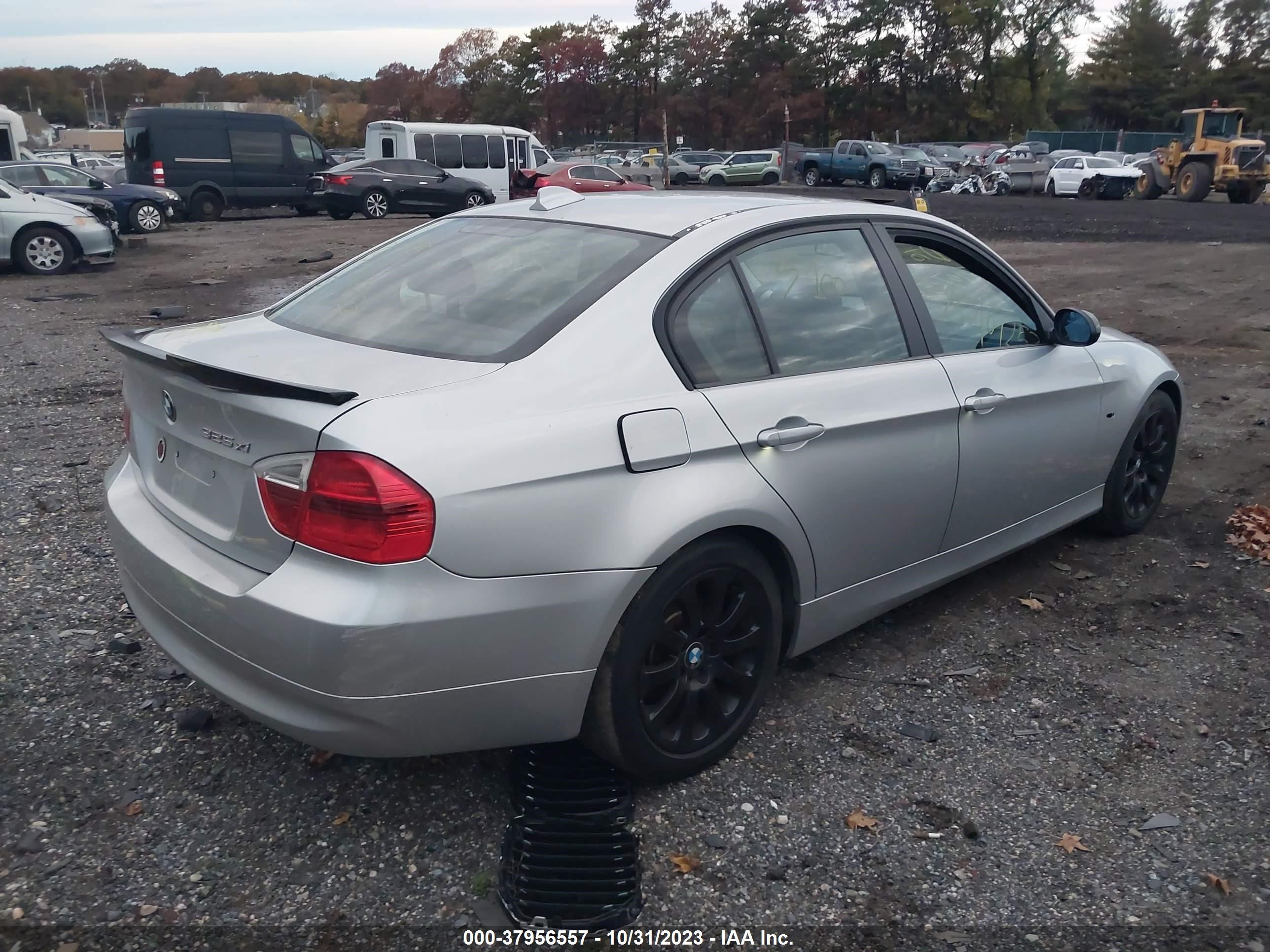 Photo 3 VIN: WBAVD13526KV13669 - BMW 3ER 