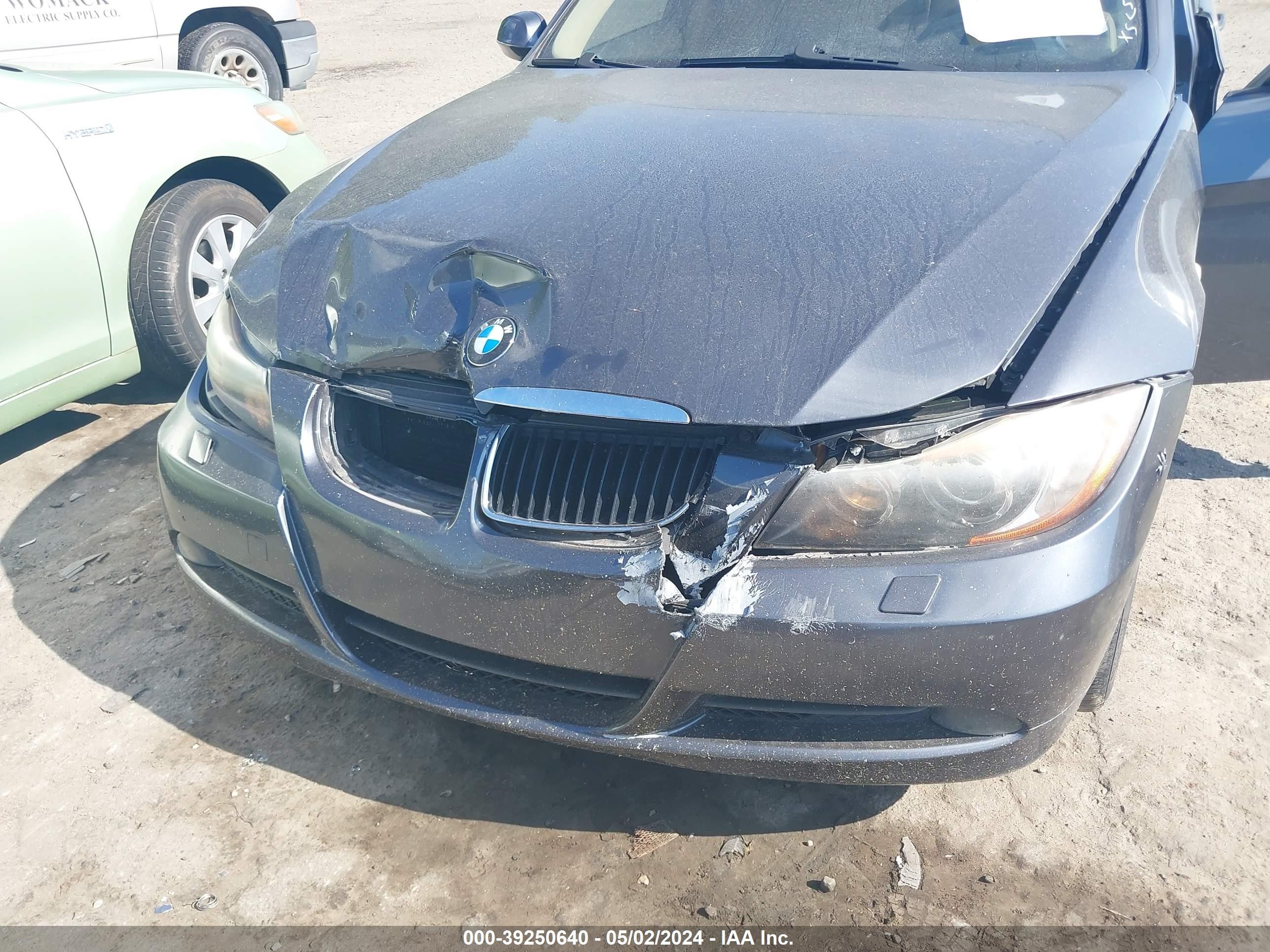 Photo 4 VIN: WBAVD13576KV04868 - BMW 3ER 