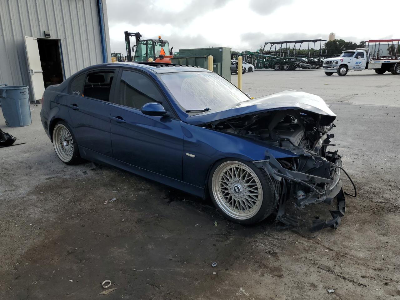 Photo 3 VIN: WBAVD13586KT79024 - BMW 3ER 