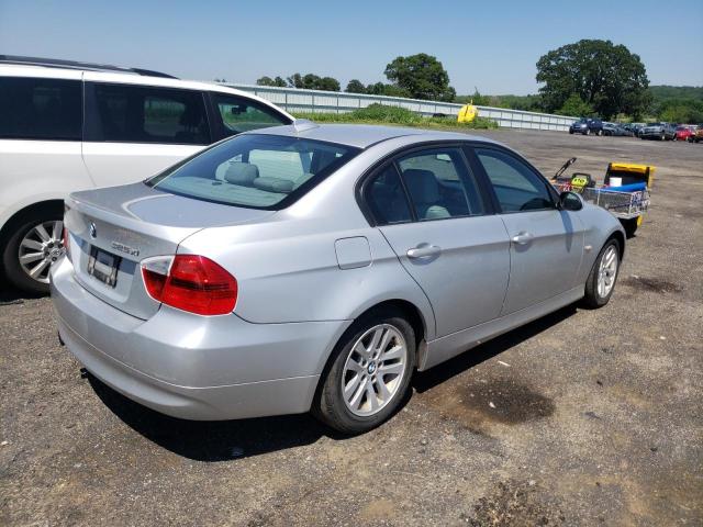 Photo 3 VIN: WBAVD13596KV04662 - BMW 325 XI 