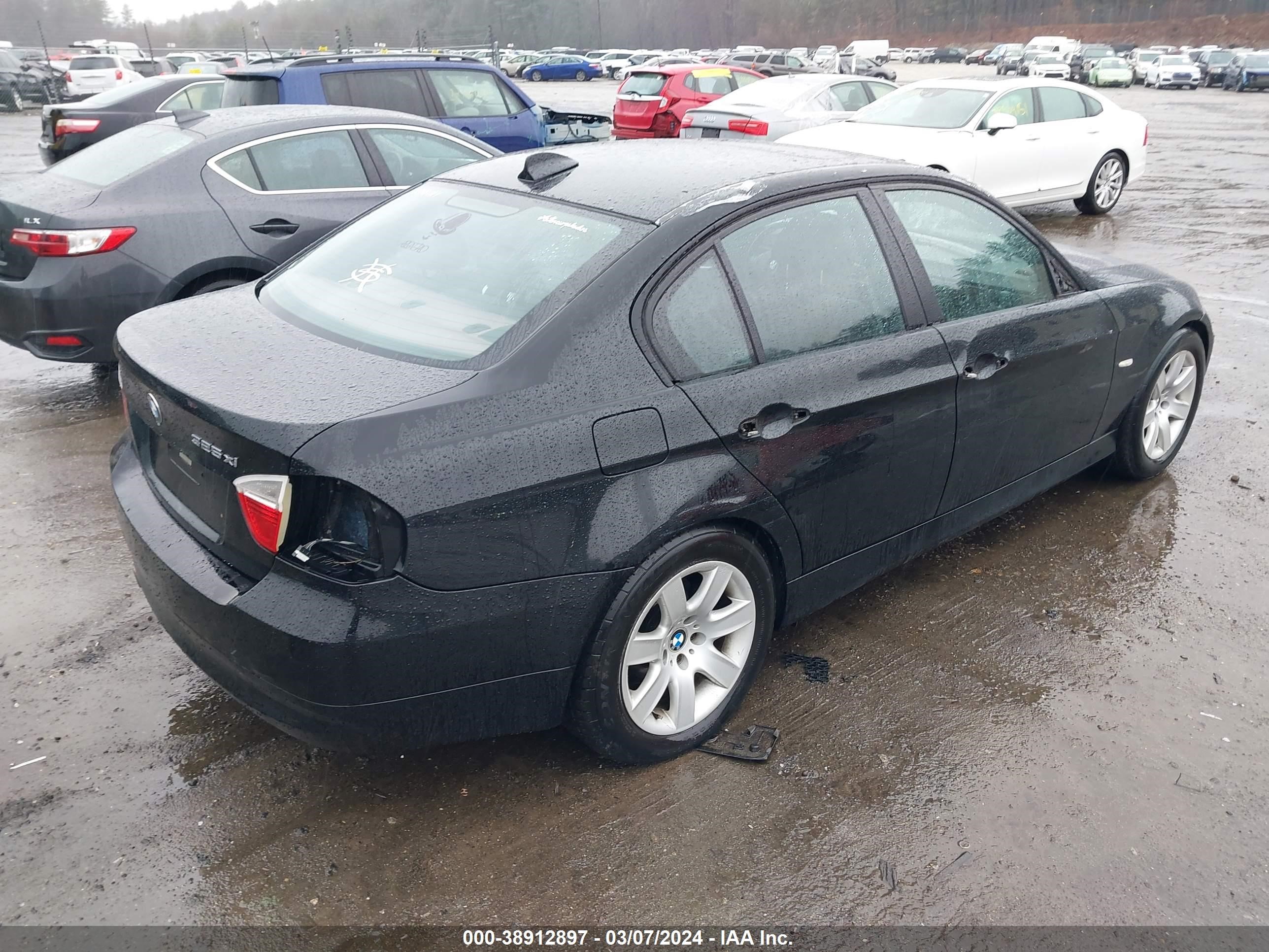 Photo 3 VIN: WBAVD135X6KV13337 - BMW 3ER 