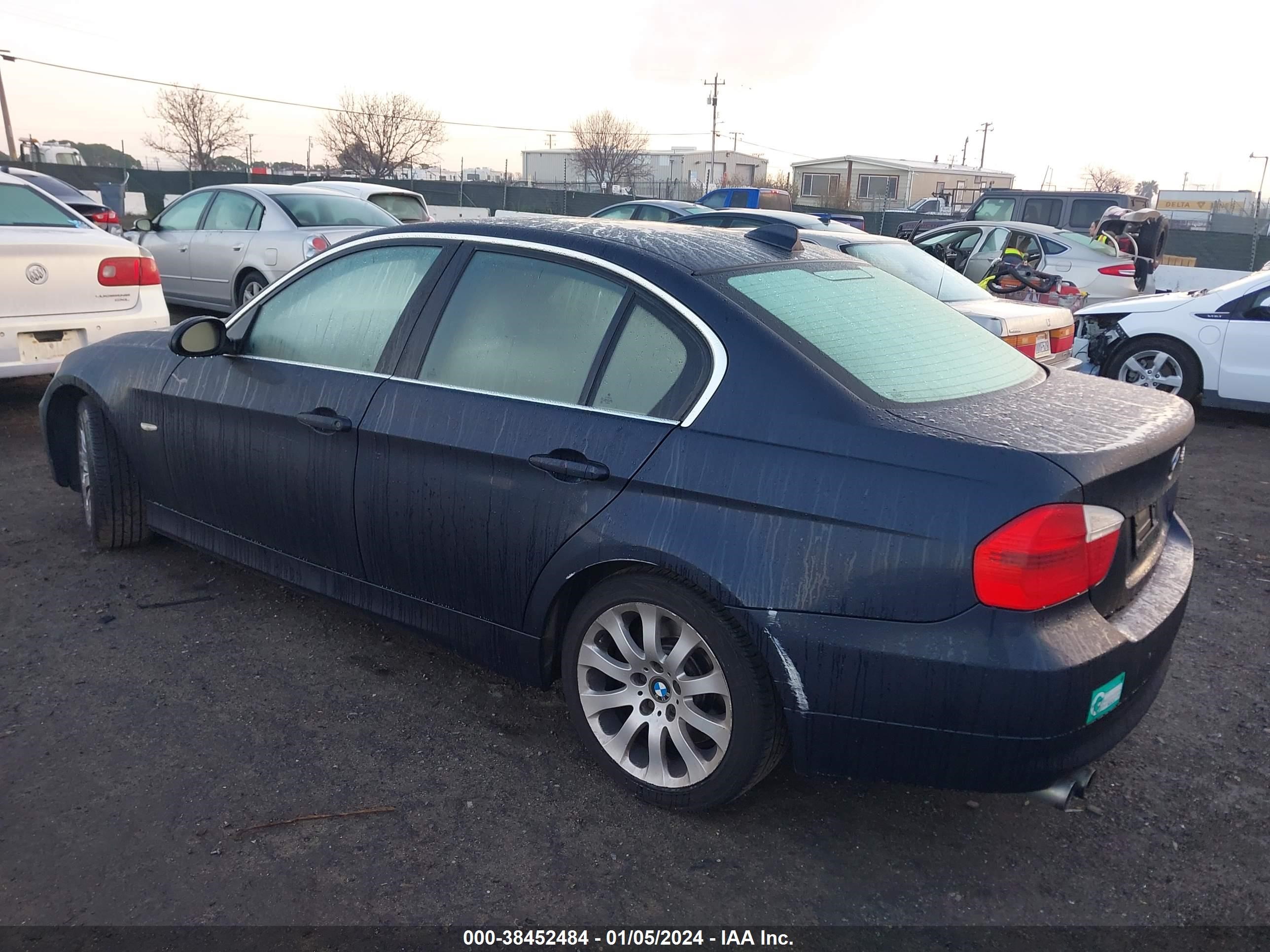 Photo 2 VIN: WBAVD33566KV66662 - BMW 3ER 