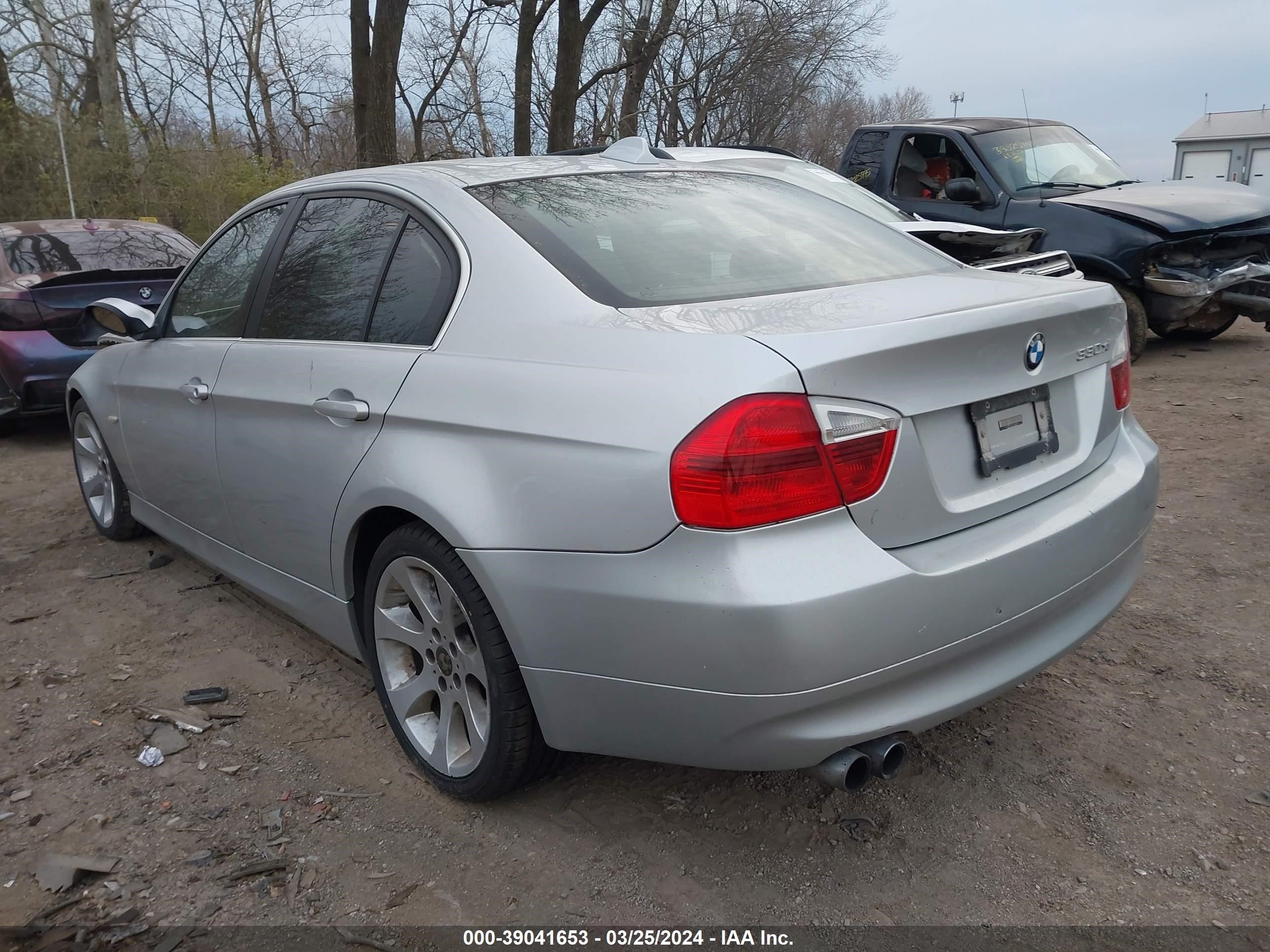 Photo 2 VIN: WBAVD33576KV64340 - BMW 3ER 