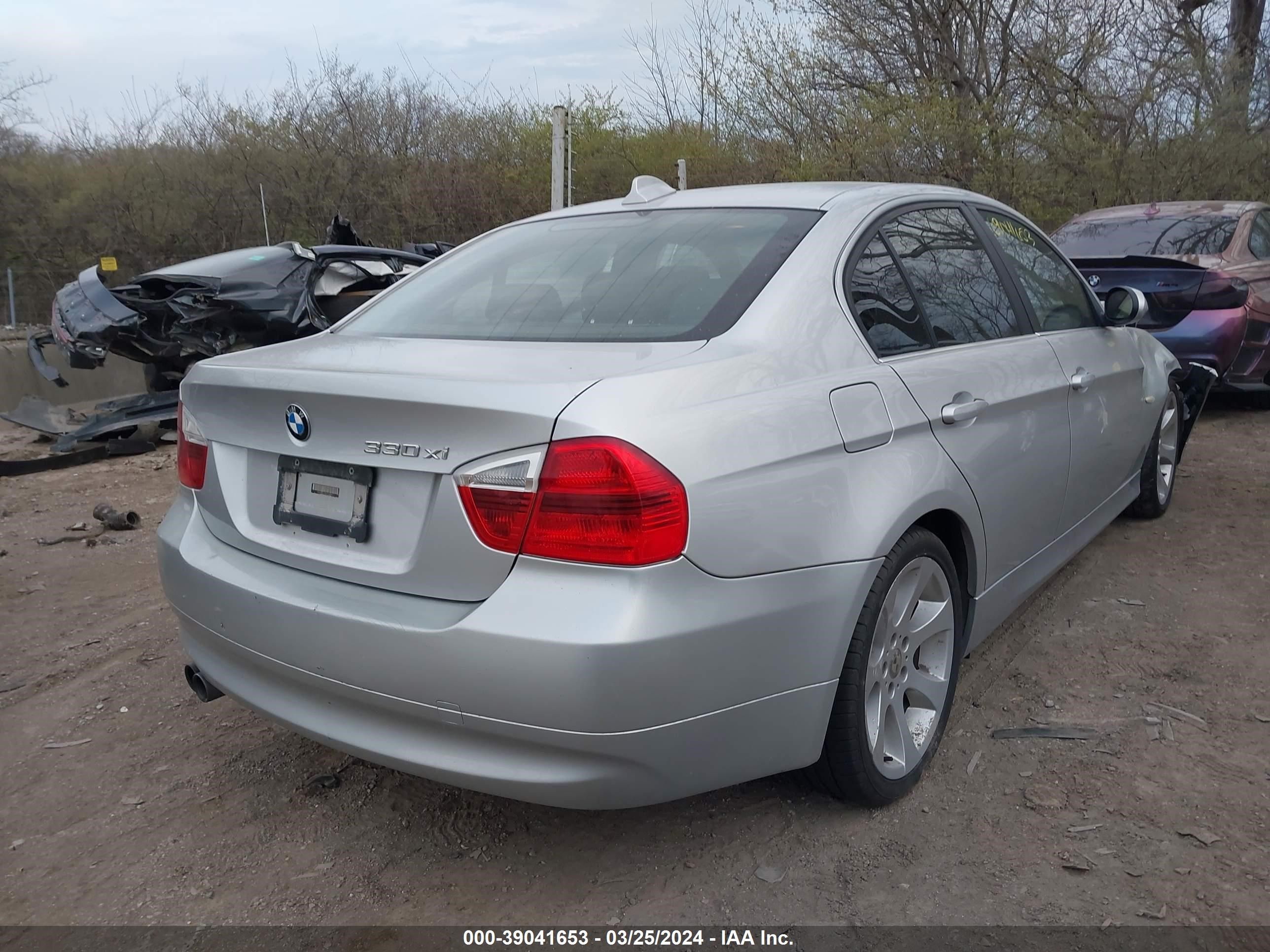 Photo 3 VIN: WBAVD33576KV64340 - BMW 3ER 