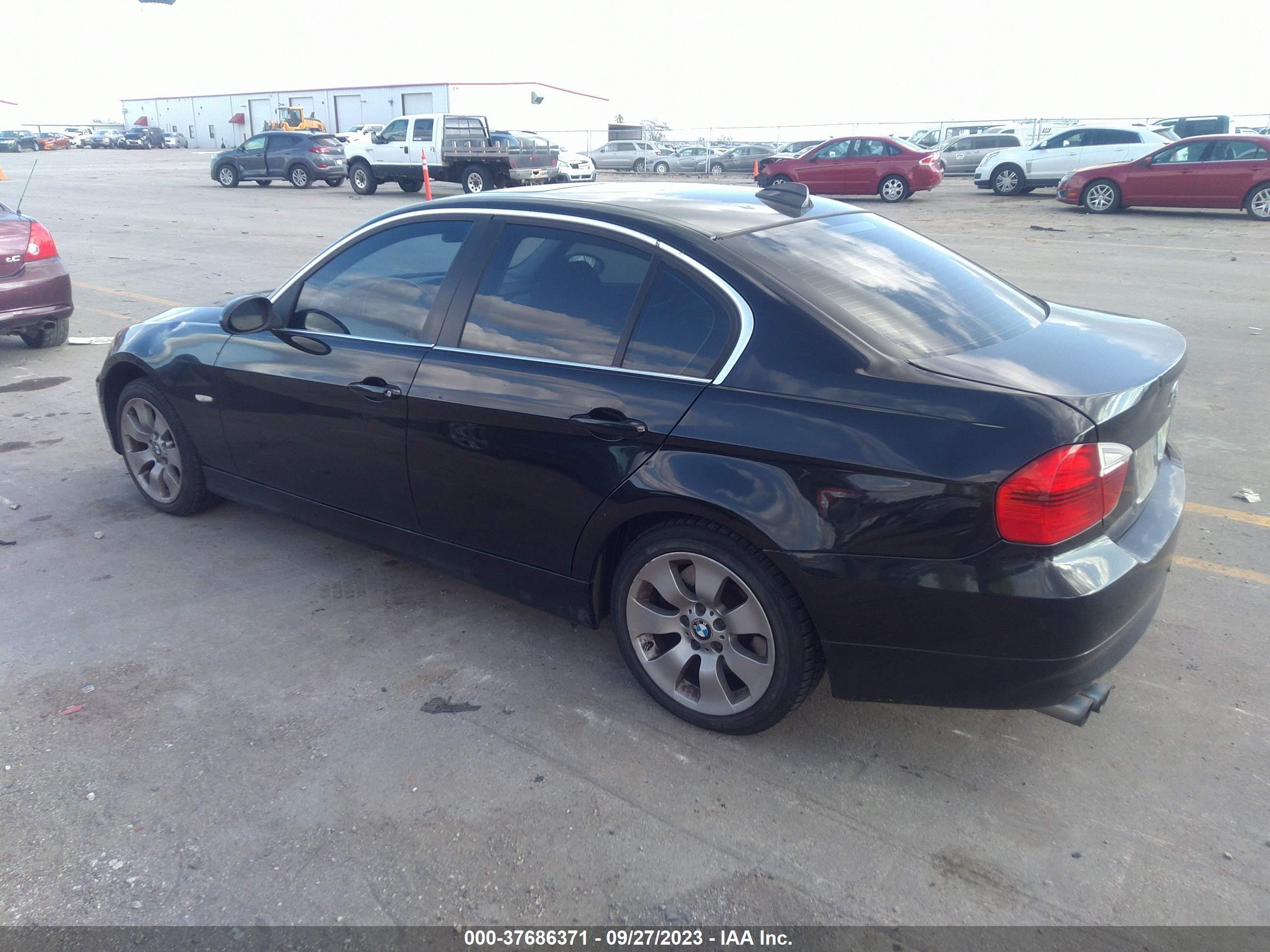 Photo 2 VIN: WBAVD33586KV66176 - BMW 3ER 