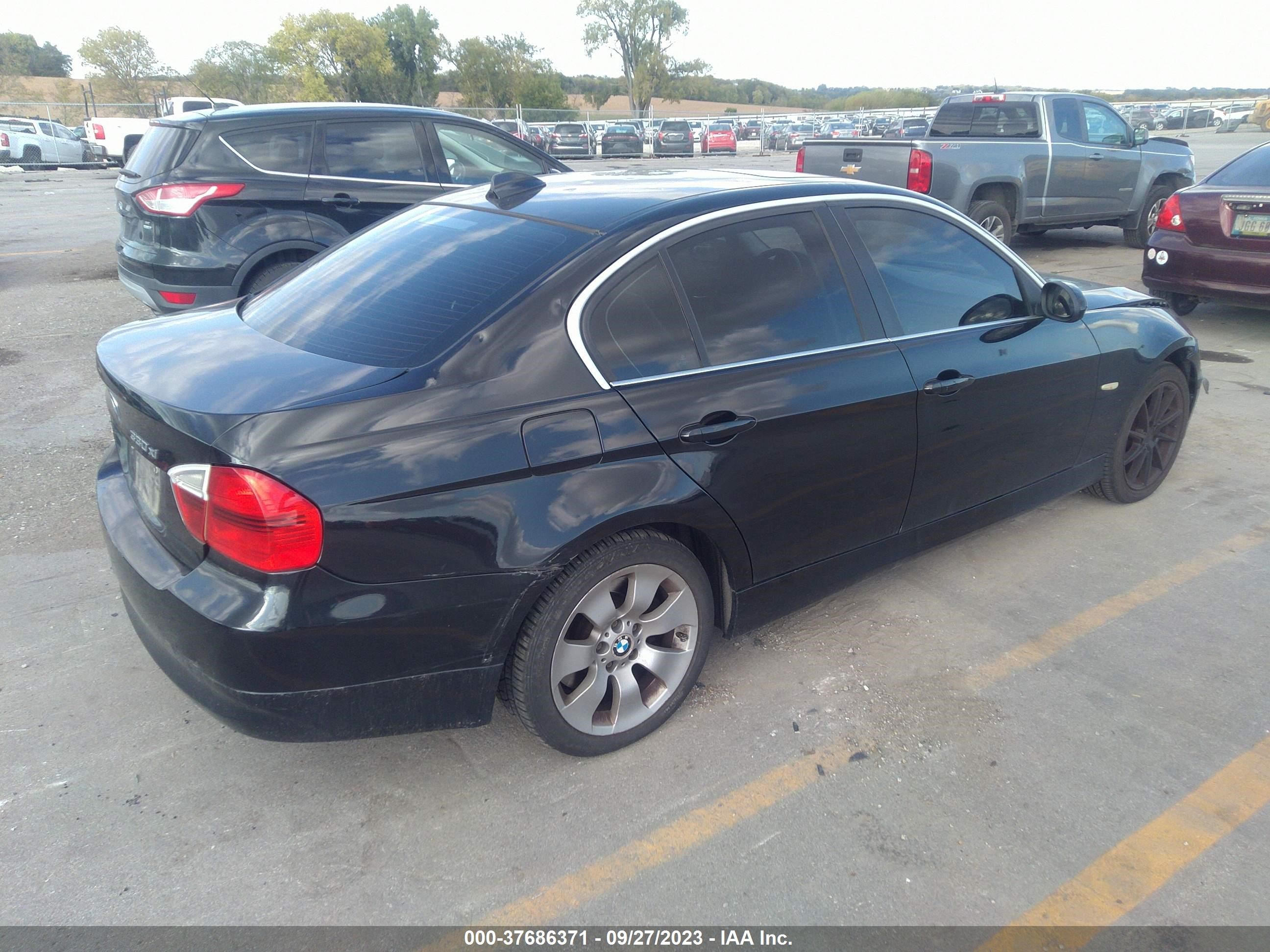 Photo 3 VIN: WBAVD33586KV66176 - BMW 3ER 