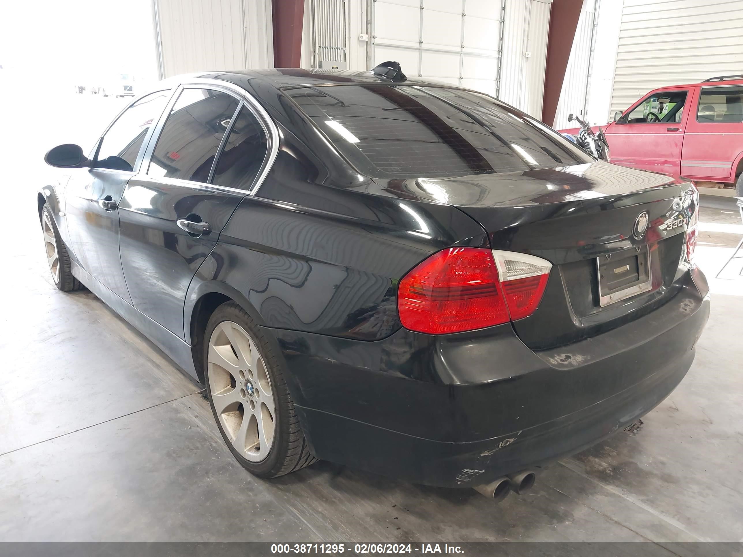 Photo 2 VIN: WBAVD33596KV66641 - BMW 3ER 