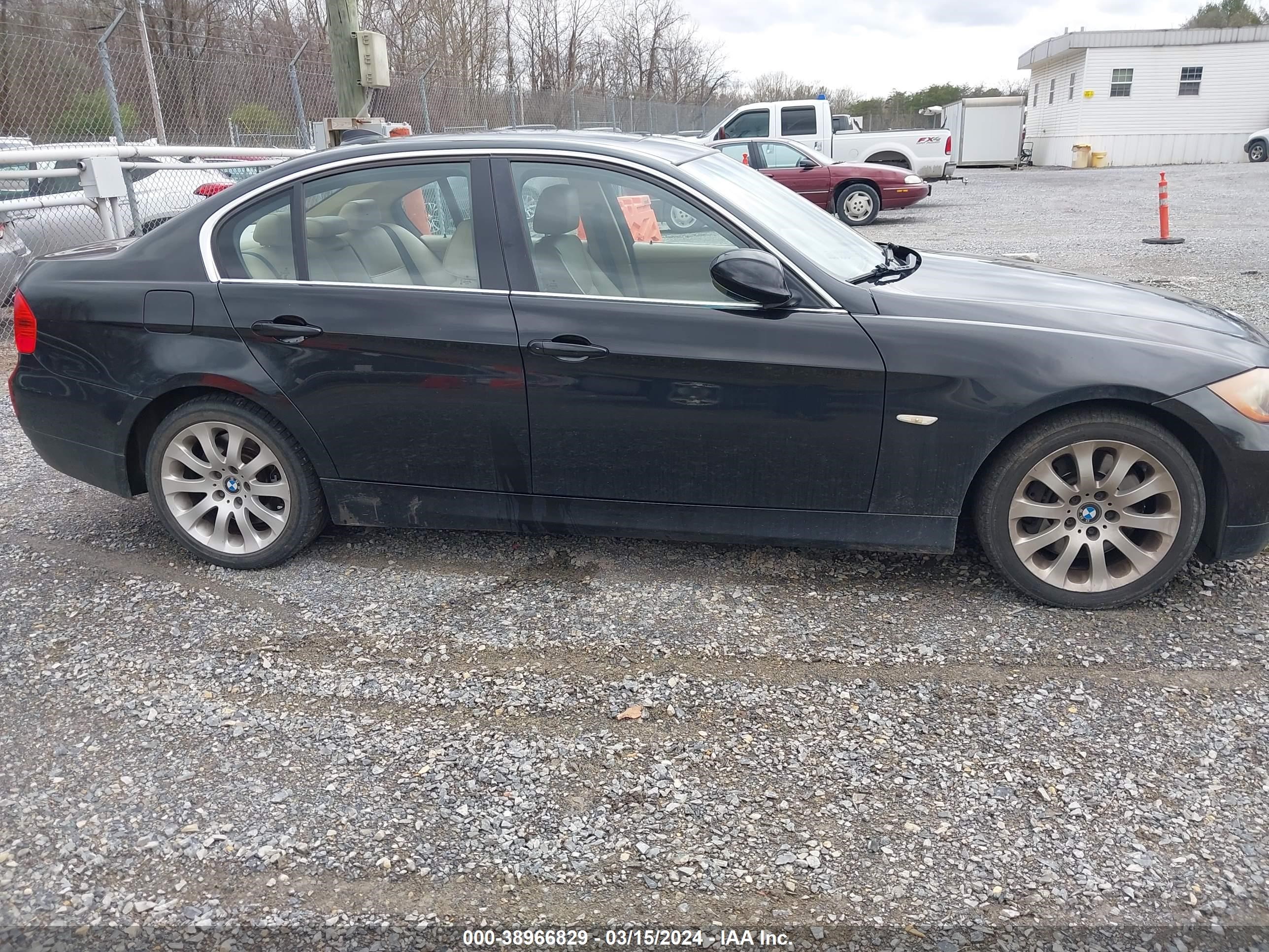 Photo 12 VIN: WBAVD53507A007854 - BMW 3ER 