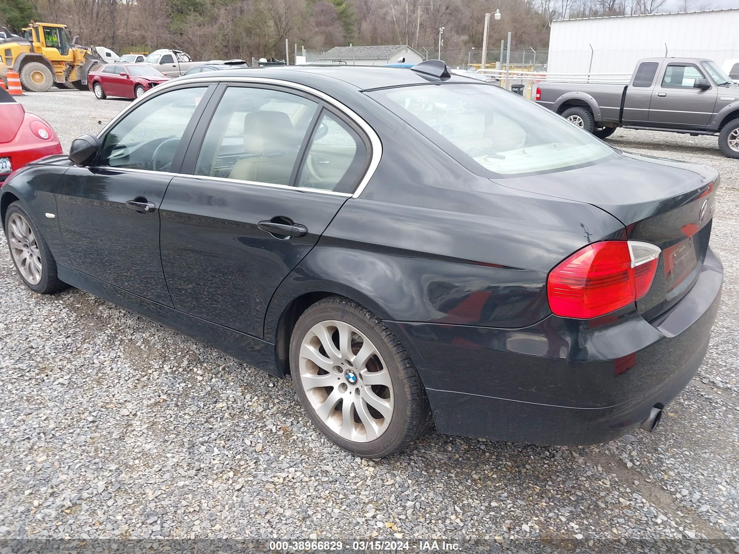 Photo 2 VIN: WBAVD53507A007854 - BMW 3ER 