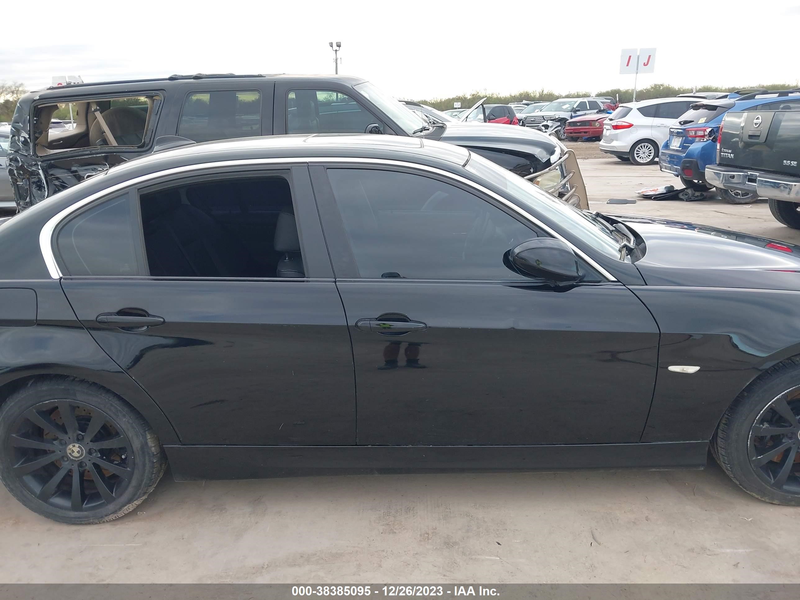 Photo 12 VIN: WBAVD53507A008714 - BMW 3ER 