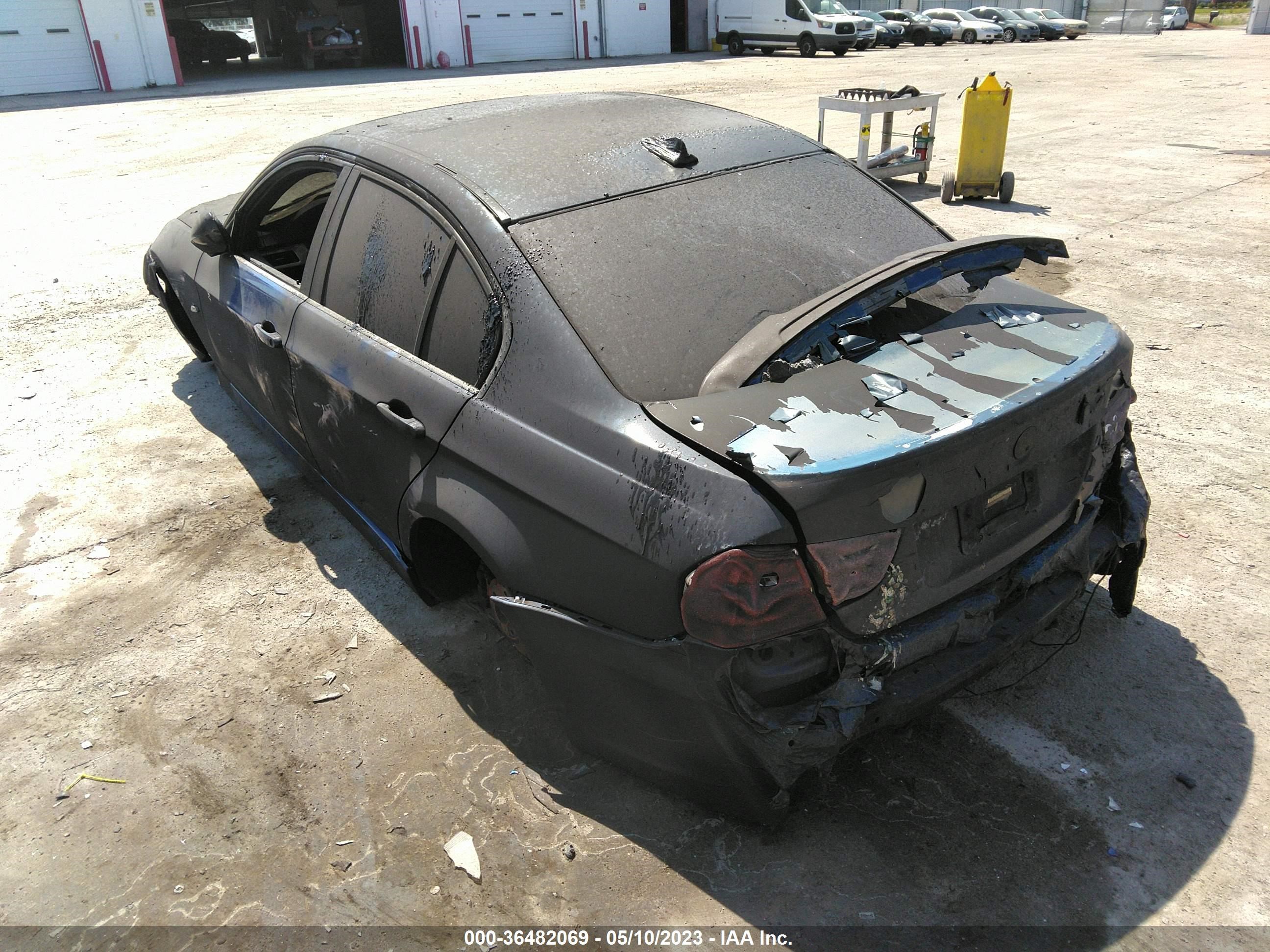 Photo 2 VIN: WBAVD53508A285719 - BMW 3ER 