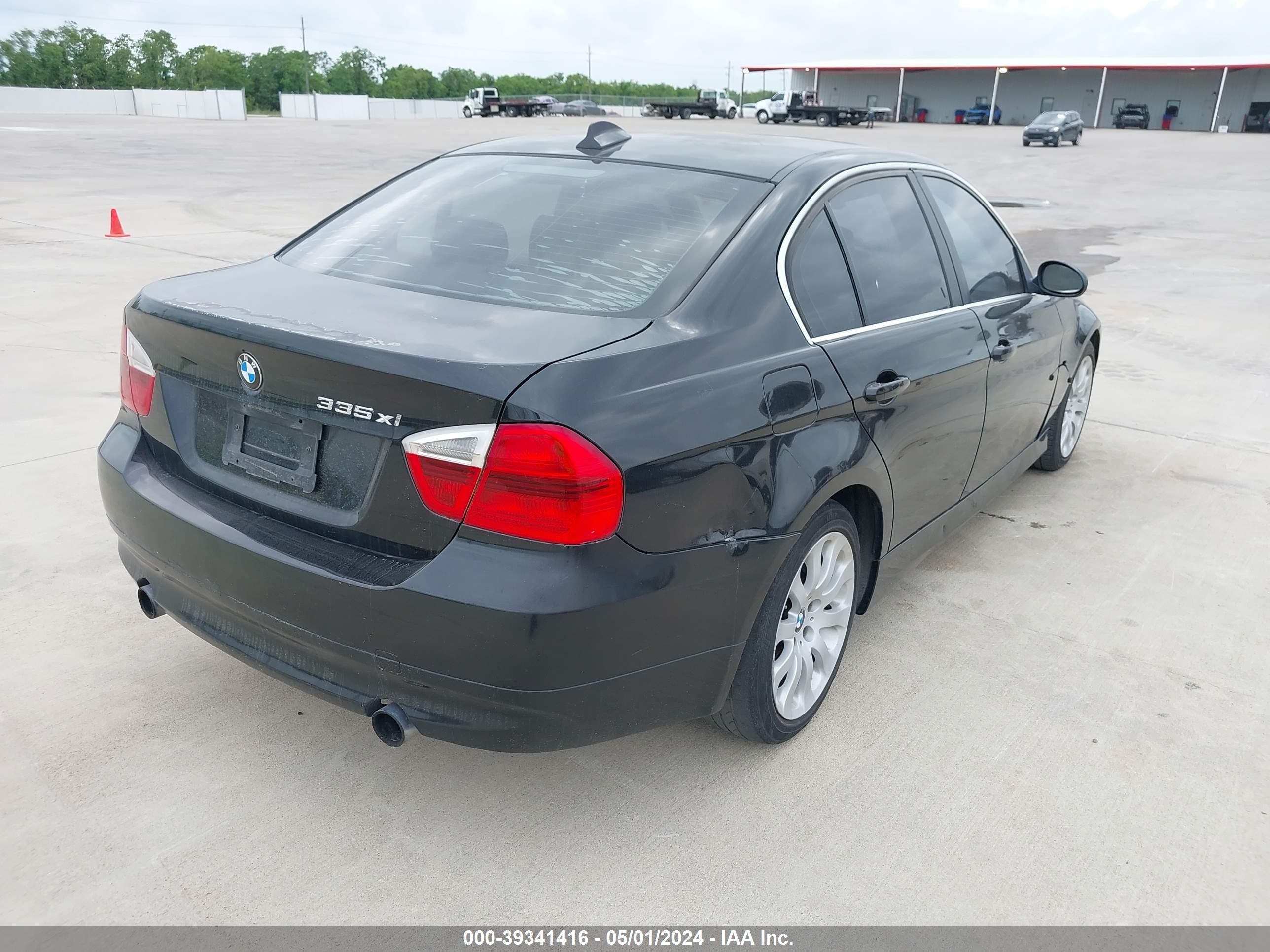 Photo 4 VIN: WBAVD53528A283602 - BMW 3ER 