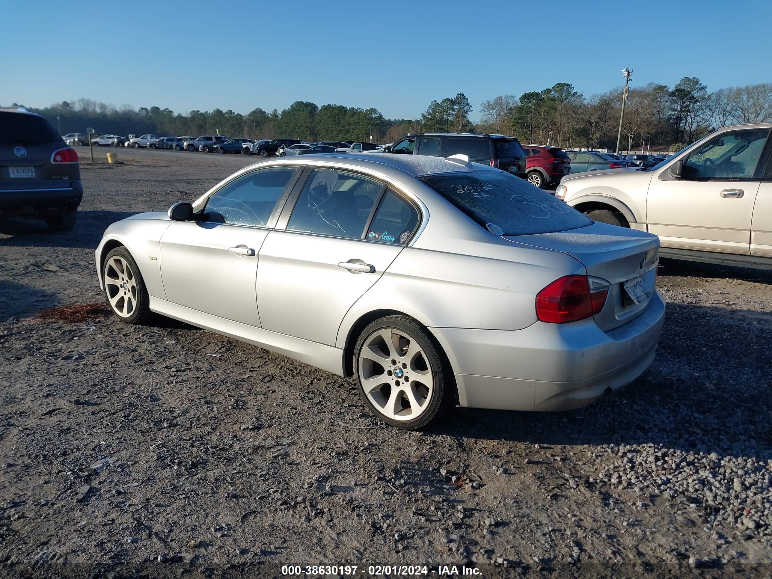 Photo 2 VIN: WBAVD53528A285124 - BMW 3ER 