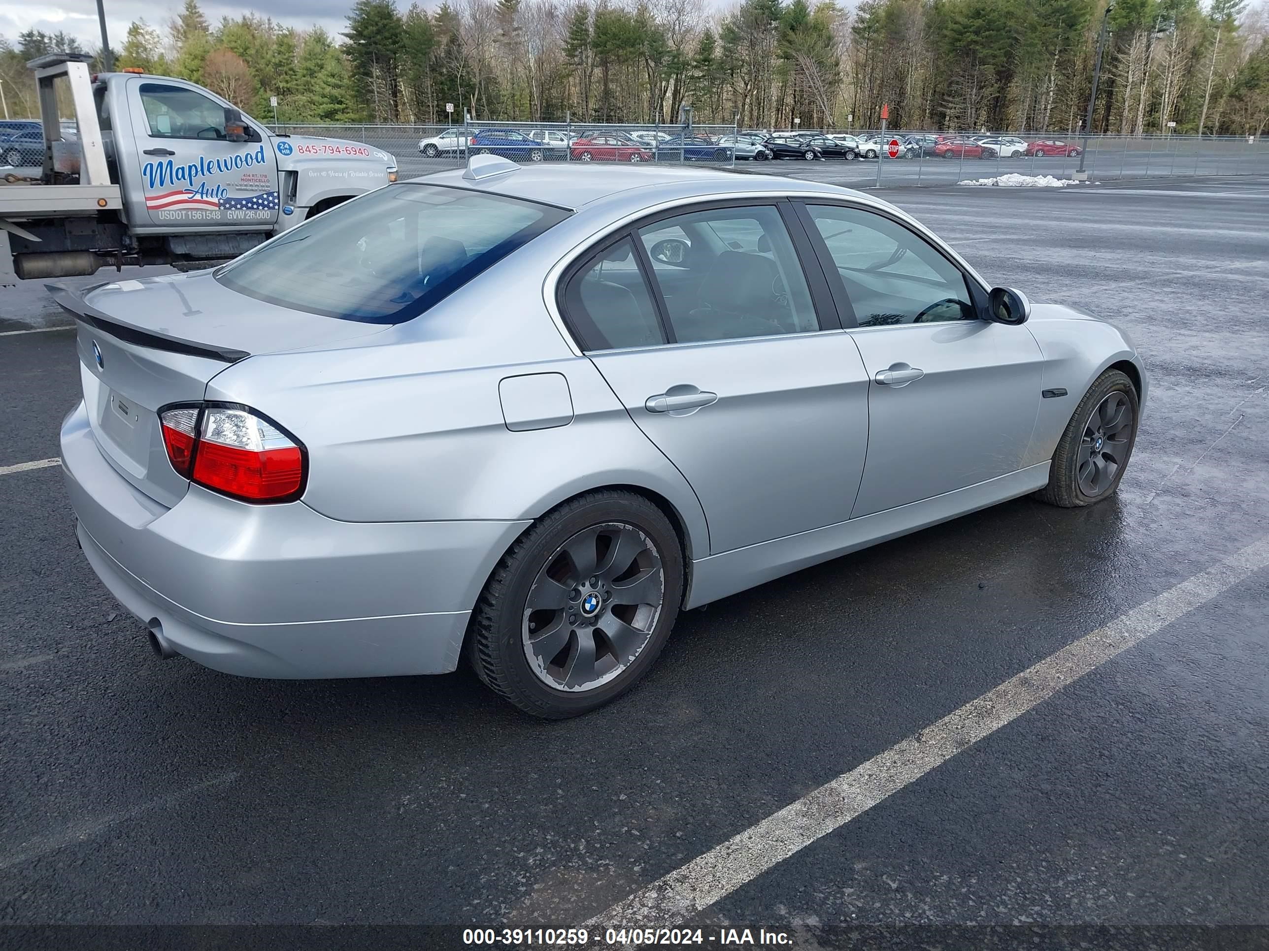 Photo 3 VIN: WBAVD53578A284583 - BMW 3ER 