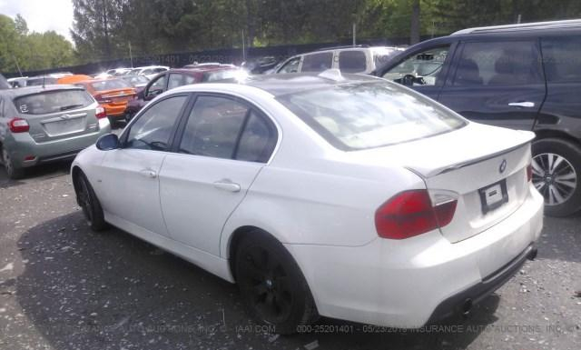 Photo 2 VIN: WBAVD53588A283684 - BMW 335 